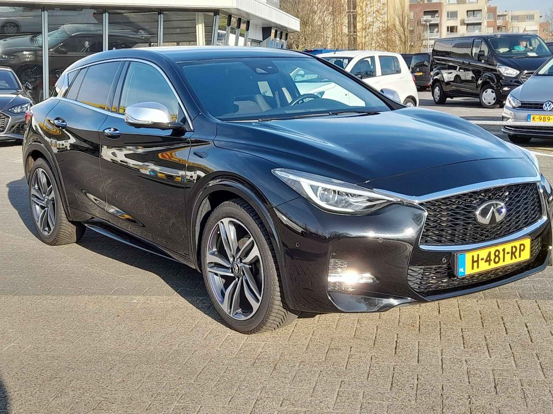 INFINITI Q30 1.6T SPORT AUTOMAAT CAMERA - 8/37