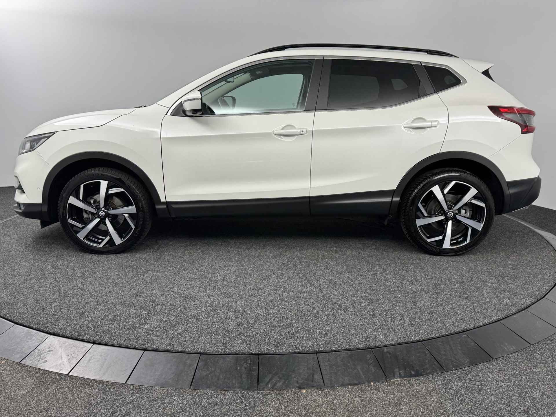 Nissan Qashqai 1.2 Tekna | 360° Camera | Navigatie | Climate Control | Parkeersensoren - 18/41