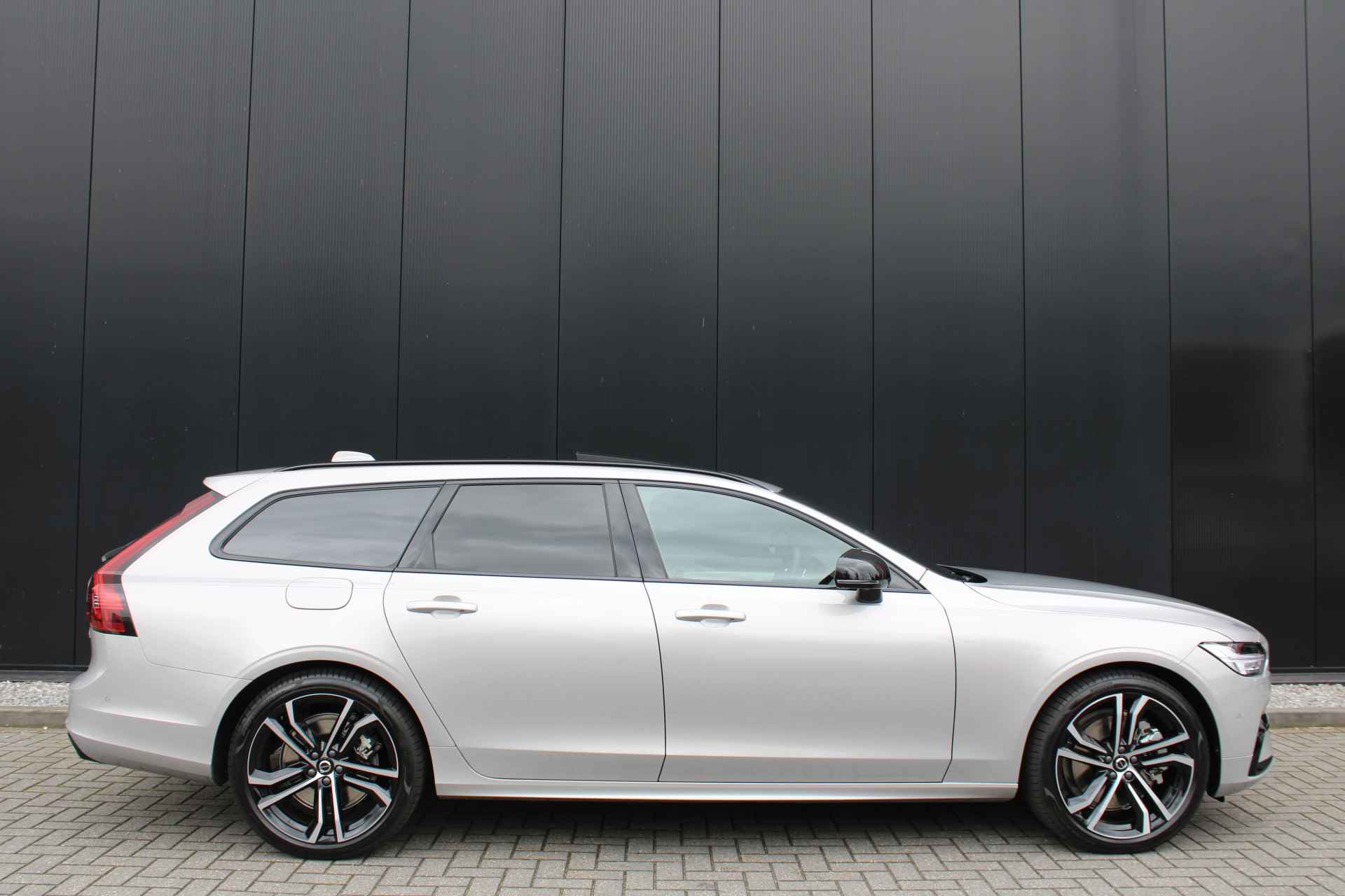 Volvo V90 T8 Recharge AWD Ultimate Dark - 5/18