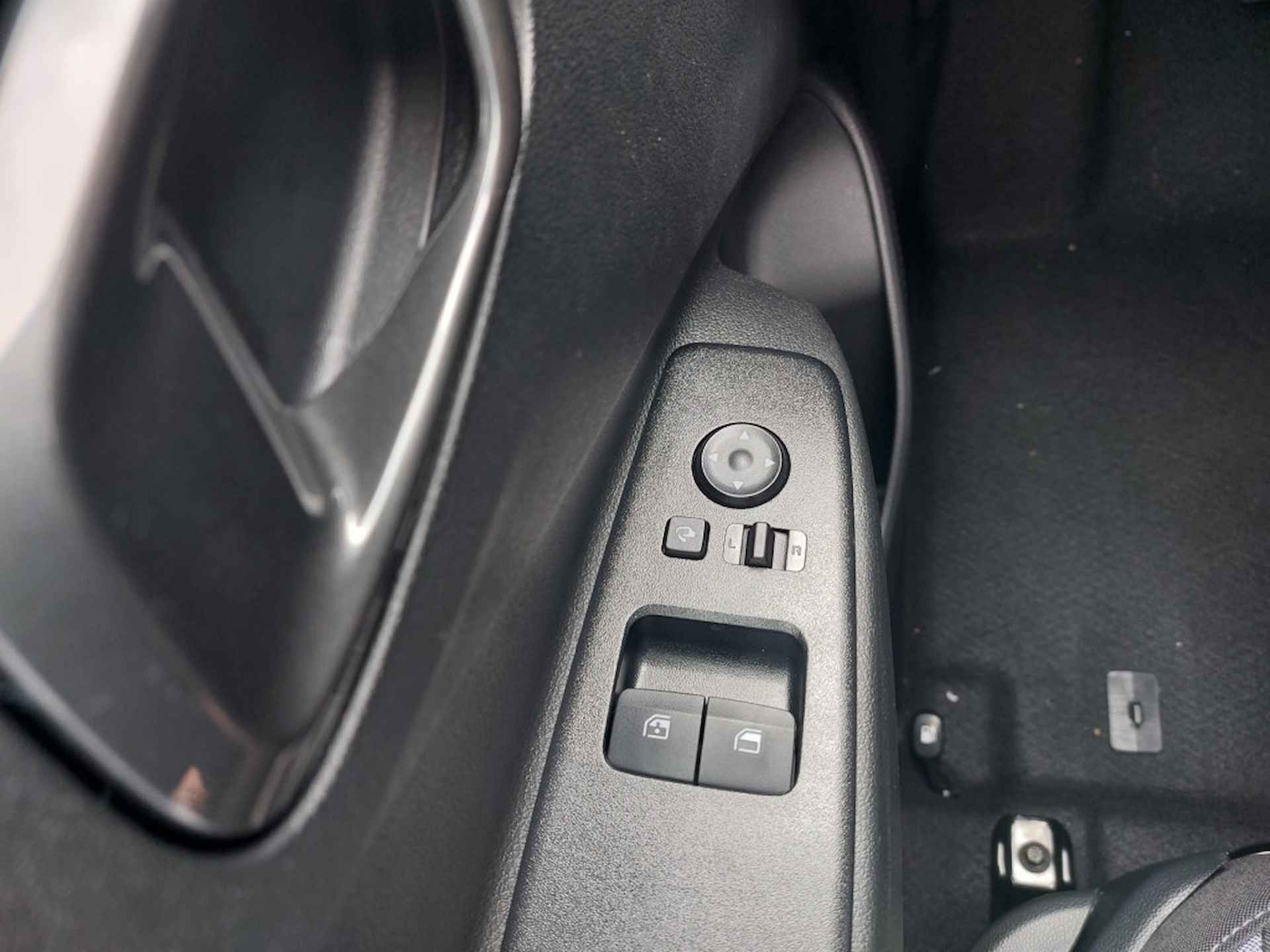 Hyundai i10 1.0 Comfort Smart | Apple Carplay / Android Auto | Cruise control - 9/26