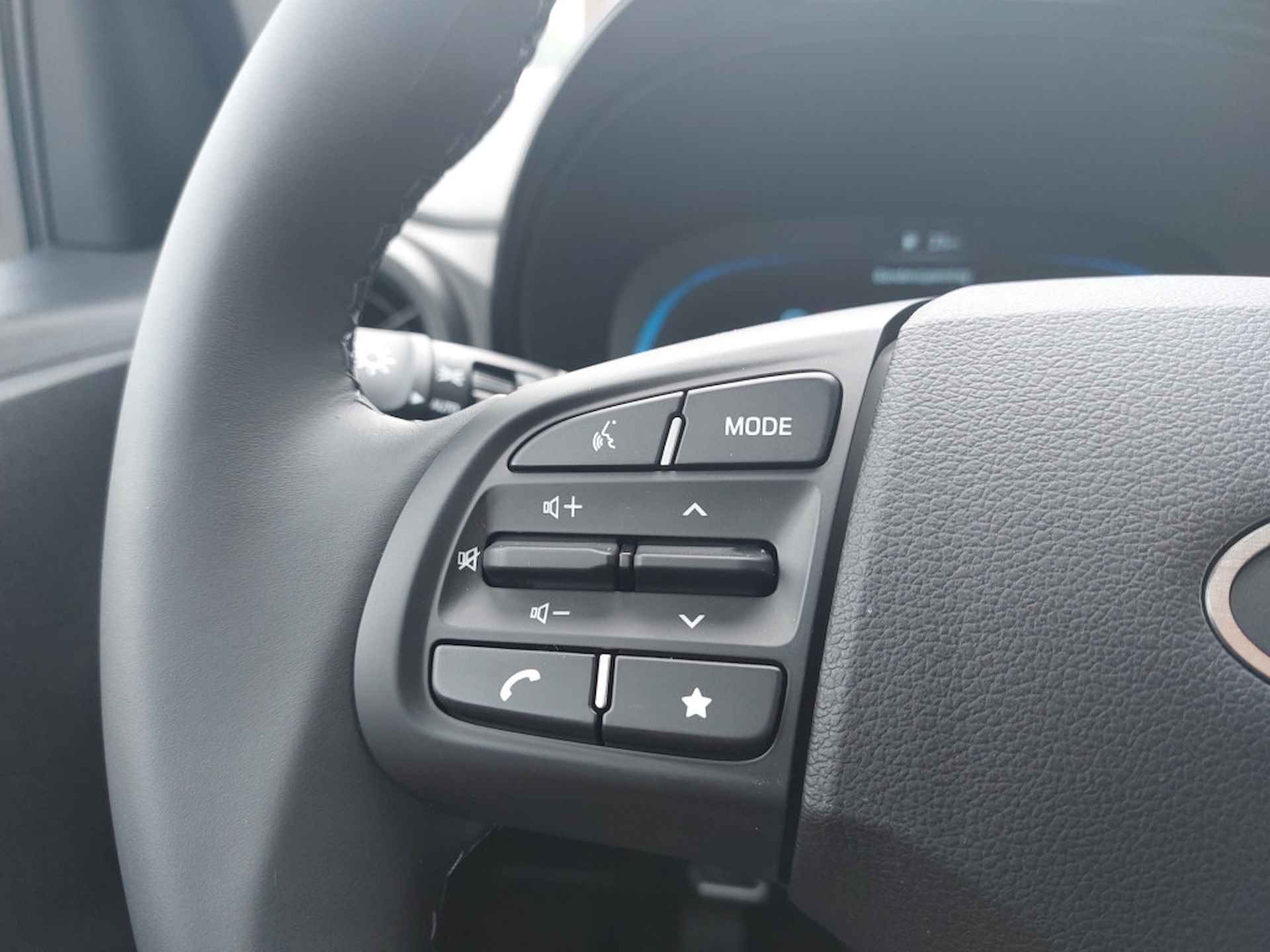 Hyundai i10 1.0 Comfort Smart | Apple Carplay / Android Auto | Cruise control - 11/26