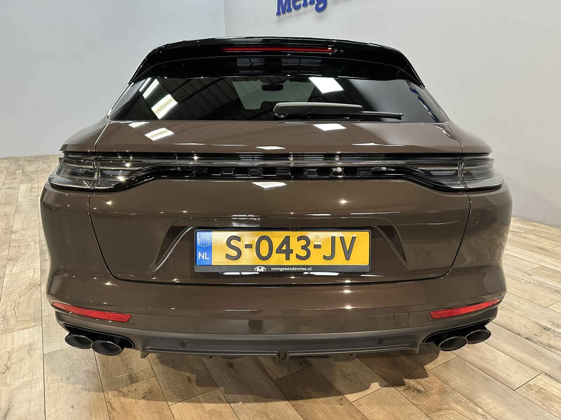 Porsche Panamera Sport Turismo 2.9 4 E-Hybrid Platinum Edition 9000 KM | NL Auto | Sport Chrono |  LED PDLS+ | Panorama | Luchtvering | 360 Camera | Bose | Adaptive cruise | Apple Carplay | Stuurwiel verwarmd | Isofix | - 4/54