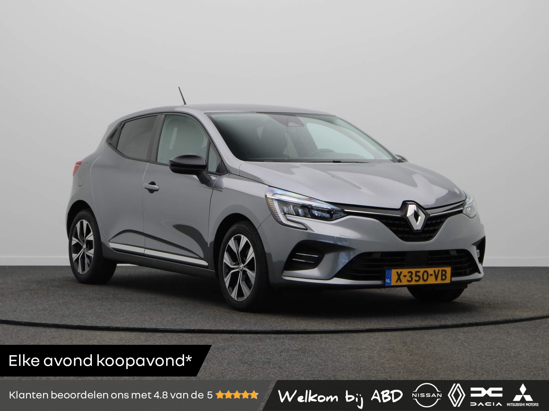 Renault Clio TCe 90pk Evolution | Navigatie | Parkeersensoren achter | 16" Lichtmetaal |