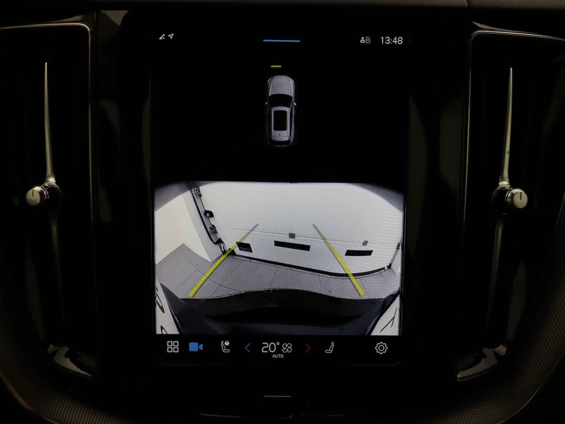 Volvo XC60 T6 PLUG-IN HYBRID LONG RANGE PLUS DARK LUCHTVERING 360GR CAM 21I - 29/44