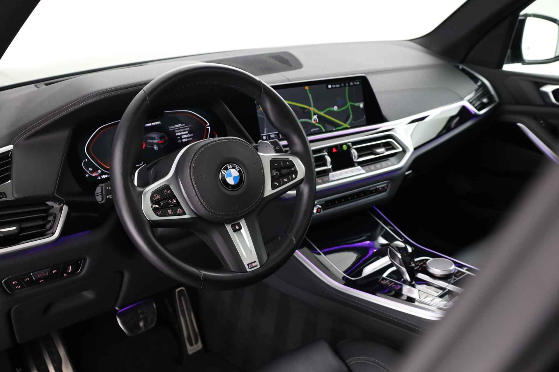 BMW X5 M50i High Executive - 9/23