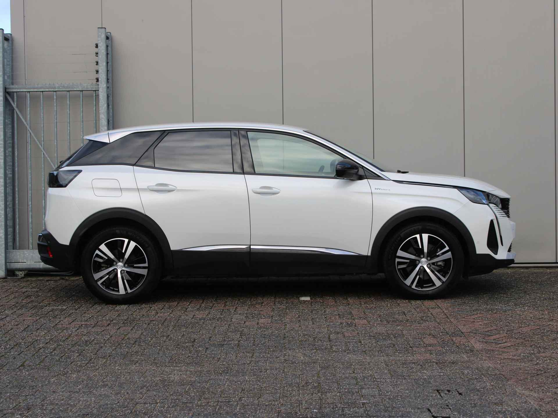 Peugeot 3008 1.6 HYbrid 300 Allure Pack Business | Navi / Camera / Stoelverwarming - 8/26