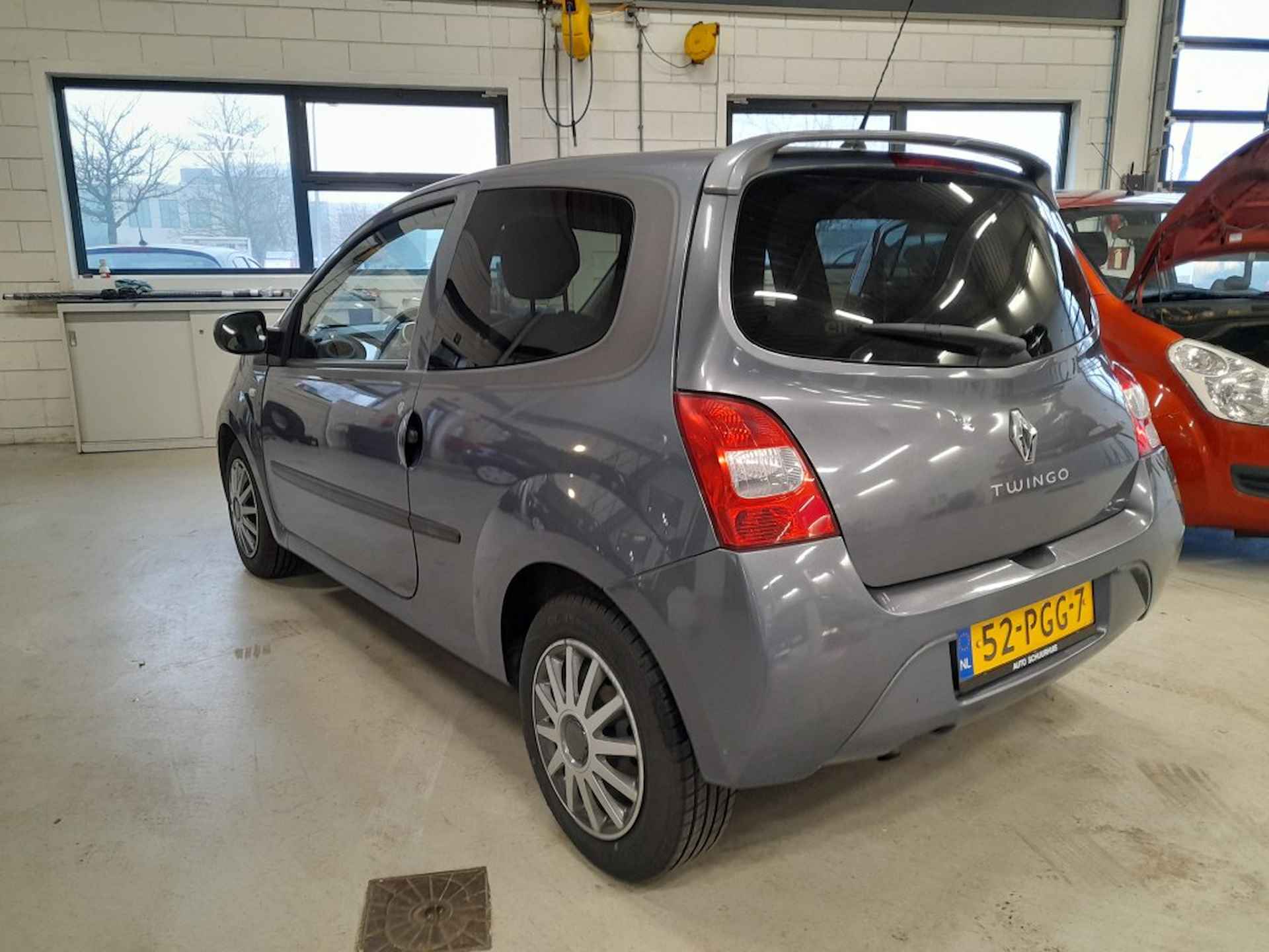 RENAULT Twingo 1.2-16V NL-AUTO 1e EIGENAAR COLLECTION AIRCO 49000 KM!!! - 4/18