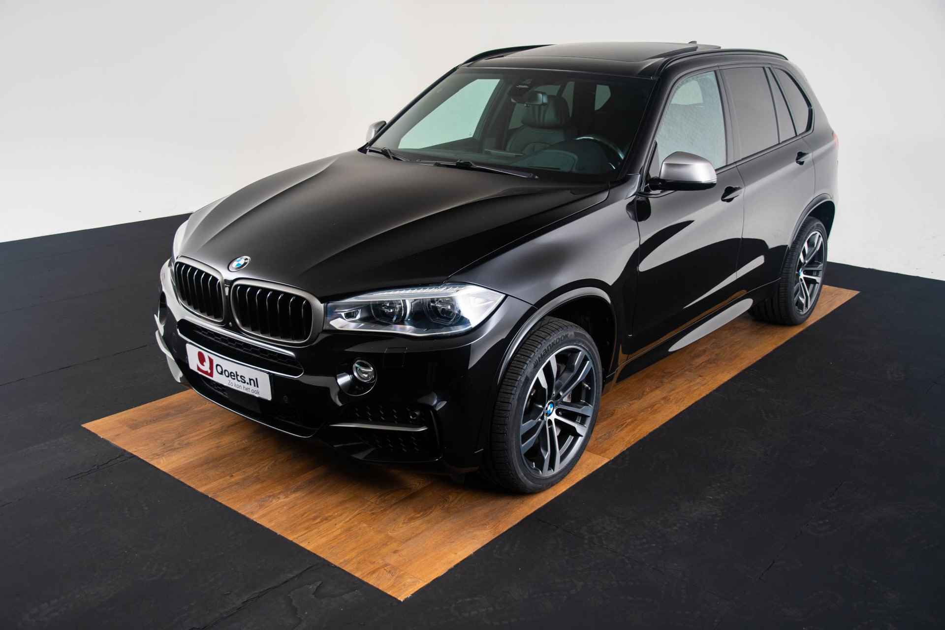 BMW X5 M50d Head-Up - Driving Assistant Plus - Panoramadak - Comfort Access - Trekhaak -Harman Kardon - Achteruitrijcamera - Comfortstoelen - Stoelventilatie - Grootlichtassistent - Lane Change Warning - Interieurvoorverwarming - Surround View - Stoelverwarming voor & achter - DAB+ - 33/47