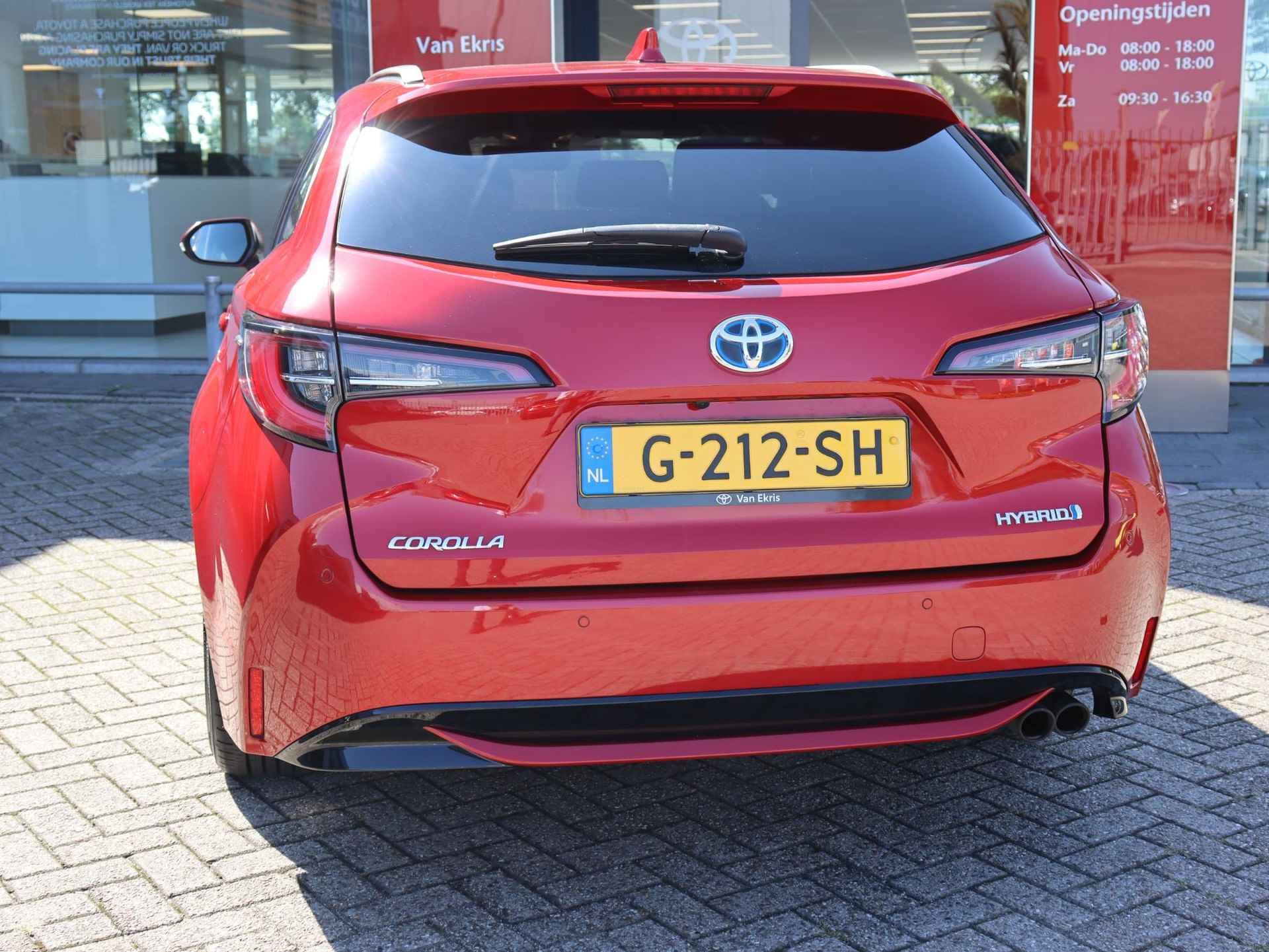 Toyota Corolla Touring Sports 2.0 Hybrid Executive JBL - 15/42