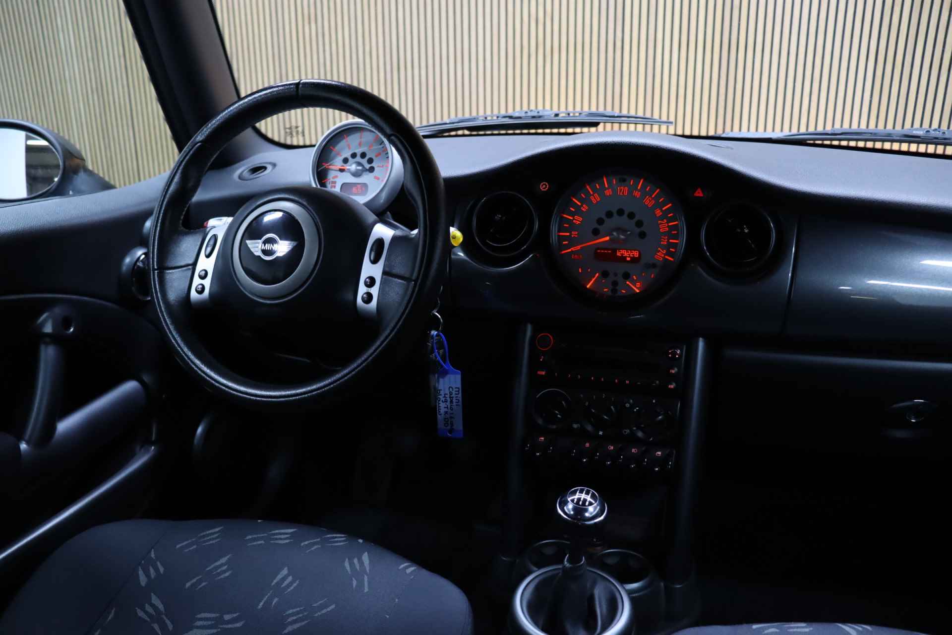 MINI Cabrio 1.6 One Pepper | Cruise-control | Parkeerhulp | Lm velgen | Airco - 24/35