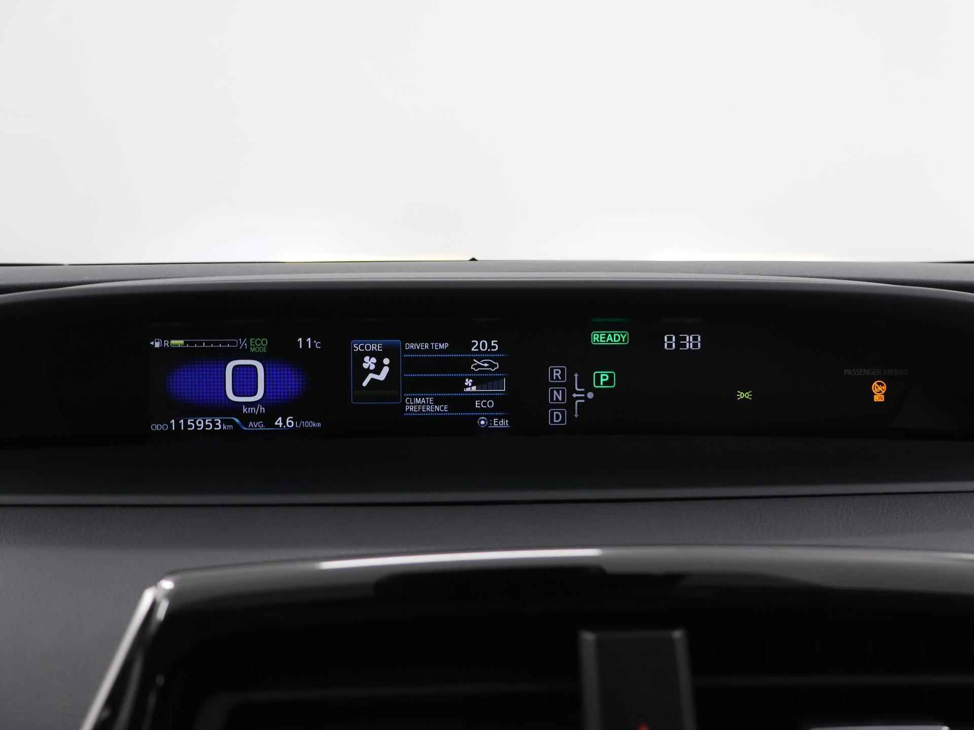 Toyota Prius 1.8 Black Edition | Navigatie | Leder | Stoelverkoeling & Verwarming | Climate Control | Dodehoekdetectie | Parkeercamera | DAB | - 13/41