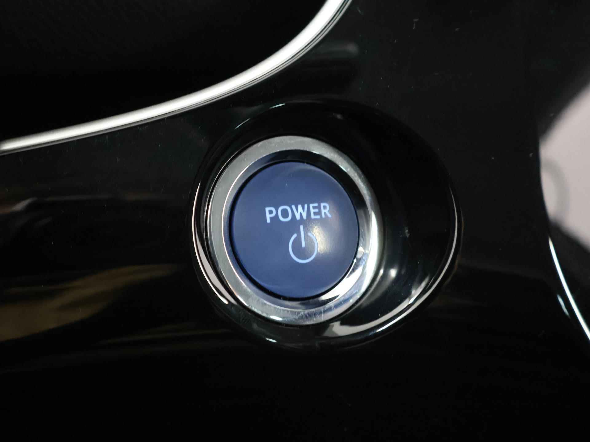 Toyota Prius 1.8 Black Edition | Navigatie | Leder | Stoelverkoeling & Verwarming | Climate Control | Dodehoekdetectie | Parkeercamera | DAB | - 31/41