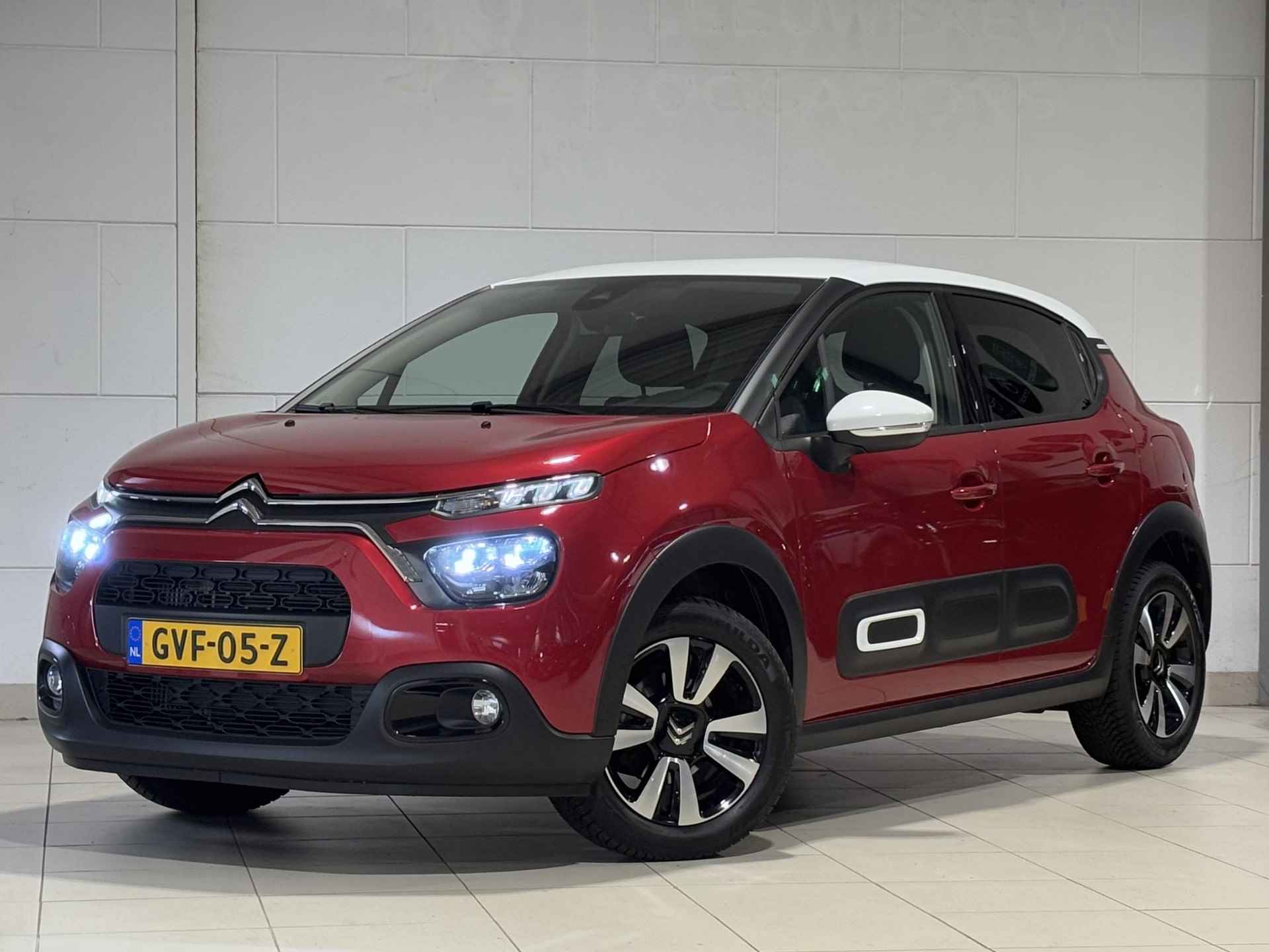 Citroën C3 5-deurs Shine 1.2 TURBO 110pk H6 | TWO-TONE! | NAVI | CAMERA | STOELVERW. | CLIMA | DAB+ | LM-VELGEN | - 4/53