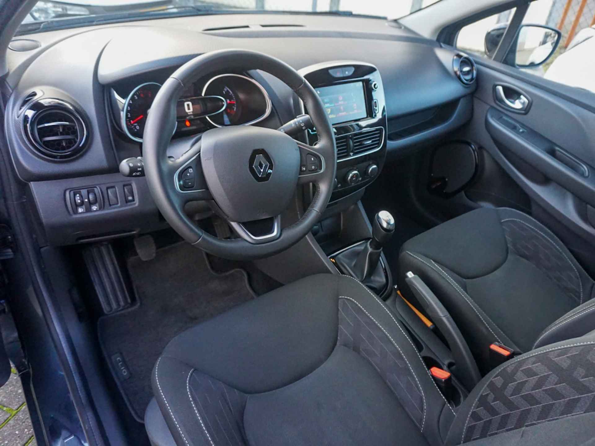 Renault Clio 0.9 TCe Limited Keyless | CarPlay | Navi | Cruise | NAP - 3/28