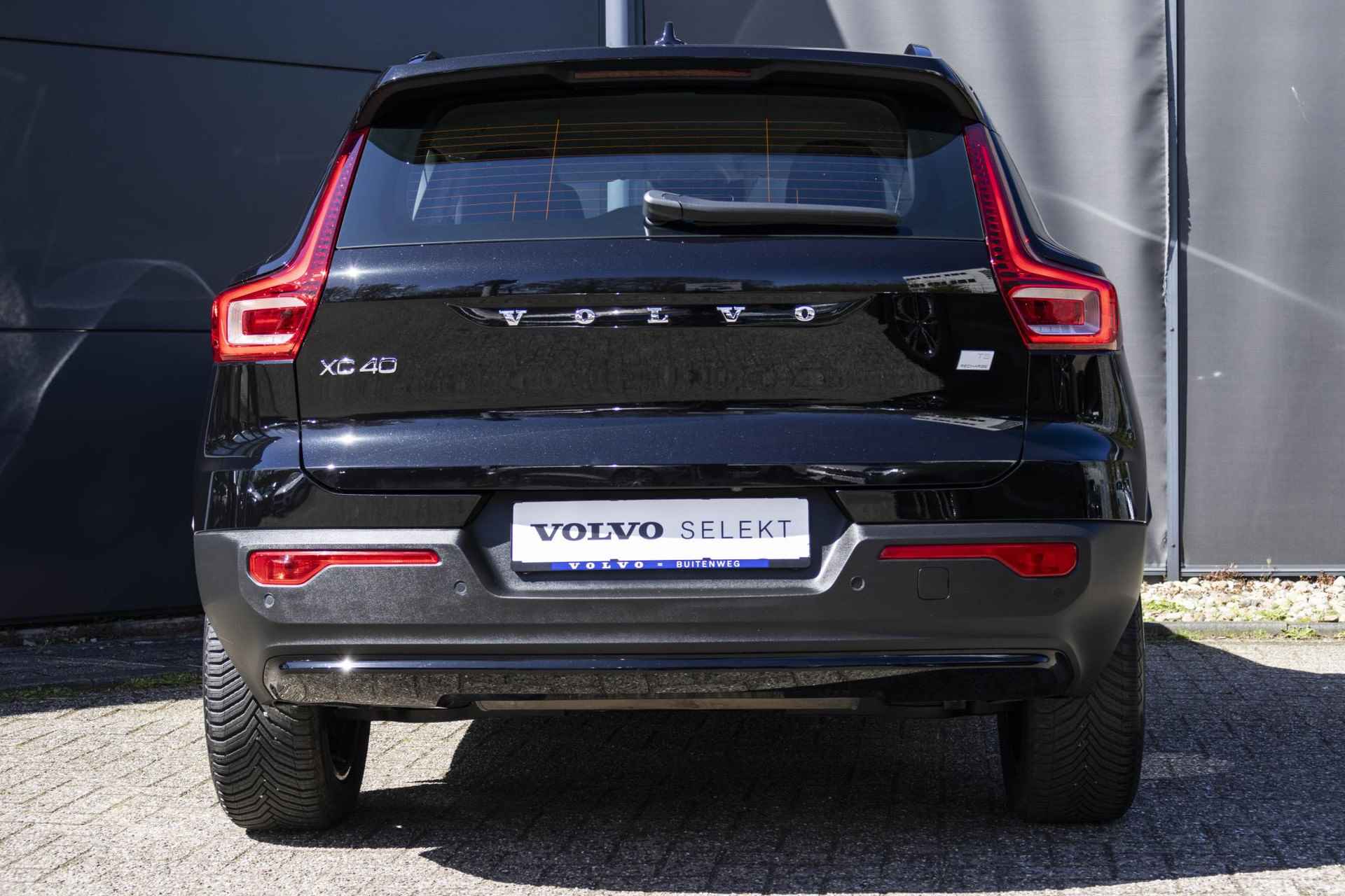 Volvo XC40 T5 Automaat Recharge Plus Dark | Lederen interieur | Parkeercamera | Park Assist voor en achter | Premium Audio by Harman Kardon | Elektrisch bedienbare voorstoelen| Interieur voorverwarming - 10/31