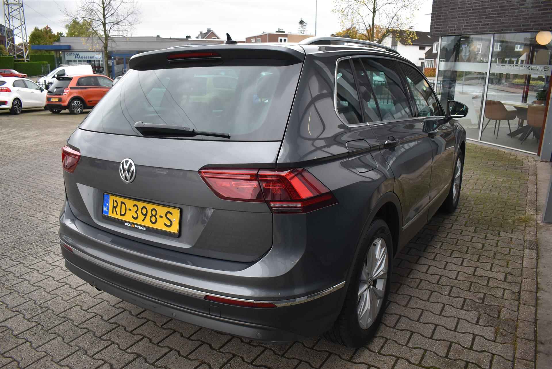 Volkswagen Tiguan 1.4 TSI 150pk DSG Highline - 18/38