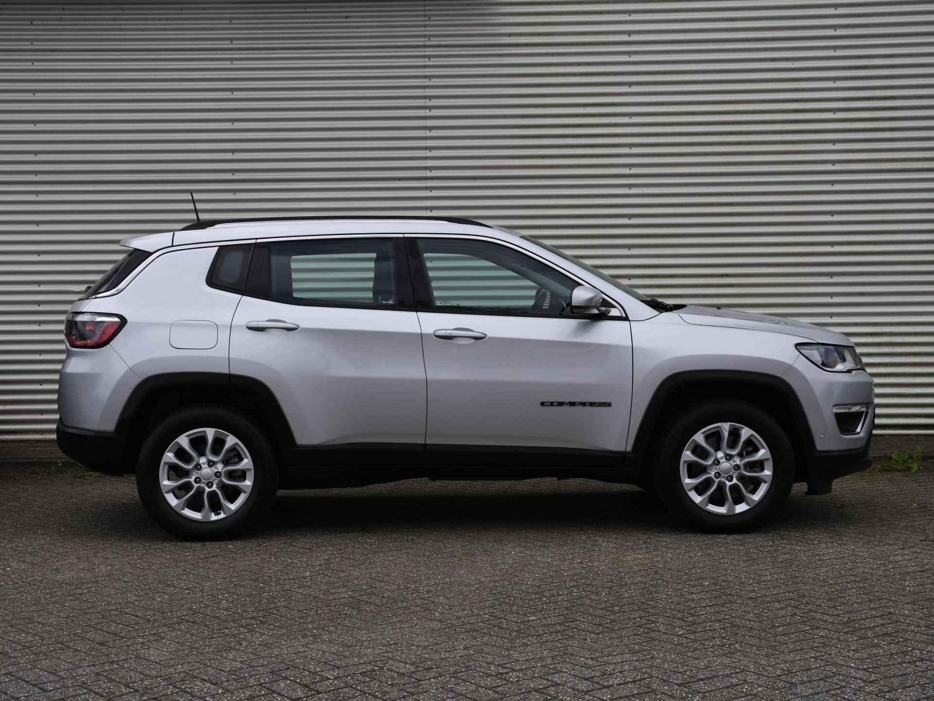 Jeep Compass Limited 4xe 1.3 PHEV 190pk Automaat DODE HOEK | ACTIVE PARK SENSE | CRUISE | CLIMA | DAB | USB | DRIVE MODE | ALPINE SOUND SYSTEM - 31/33