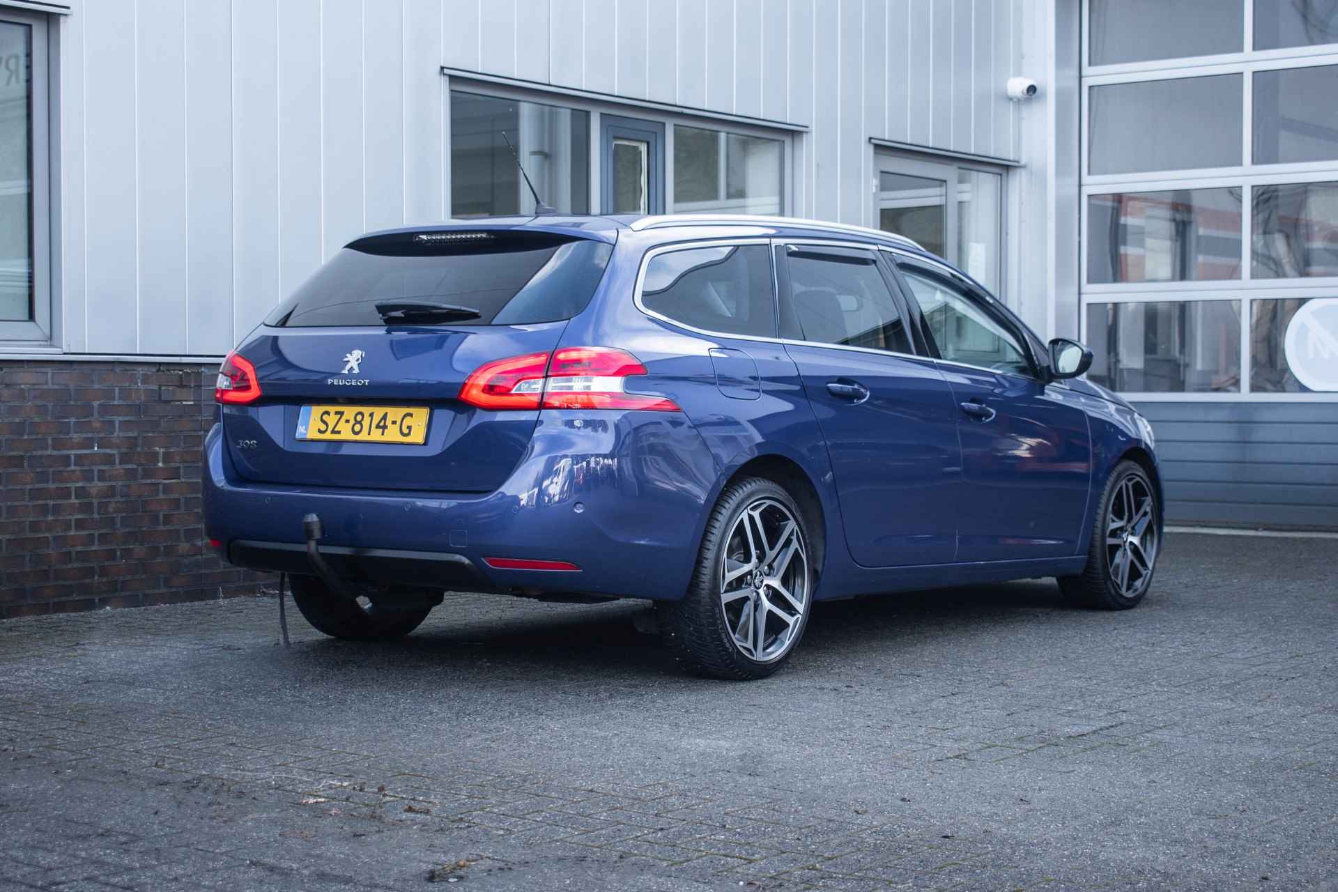 Peugeot 308 SW 2.0 Lease Premium | Full Led | 1500kg trekgewicht - 8/28