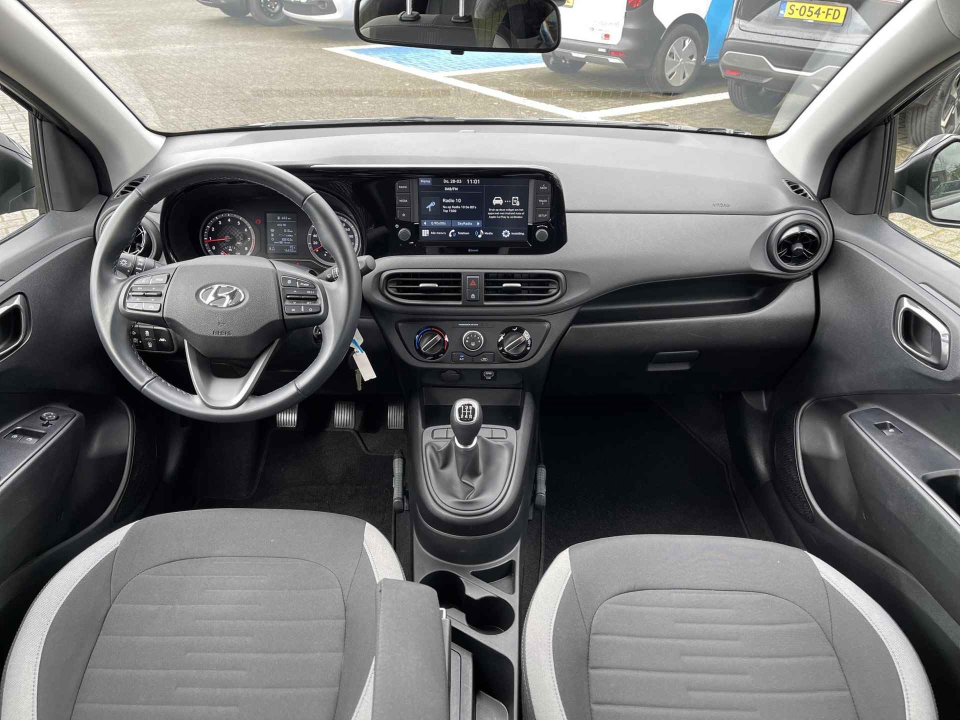 Hyundai i10 1.0 Comfort / PRIJS = RIJKLAAR! / Apple Carplay/Android Auto | Camera | Cruise Control | Airco | Bluetooth Tel. | DAB - 13/25