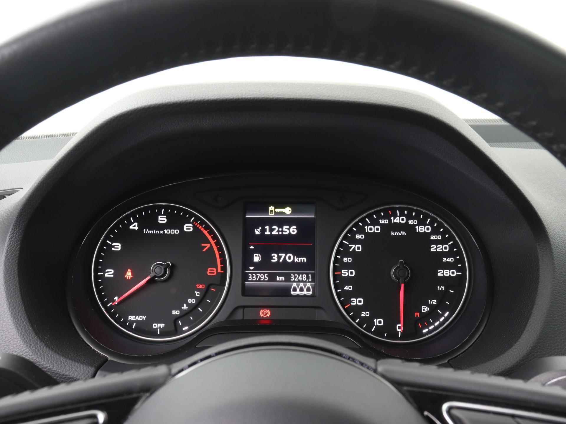 Audi Q2 1.0 TFSI Design 116 PK | Navigatie | Parkeersensoren | Panoramadak | Cruise Control | Climate Control | Sportstoelen | Leder | Hill Hold | - 20/25