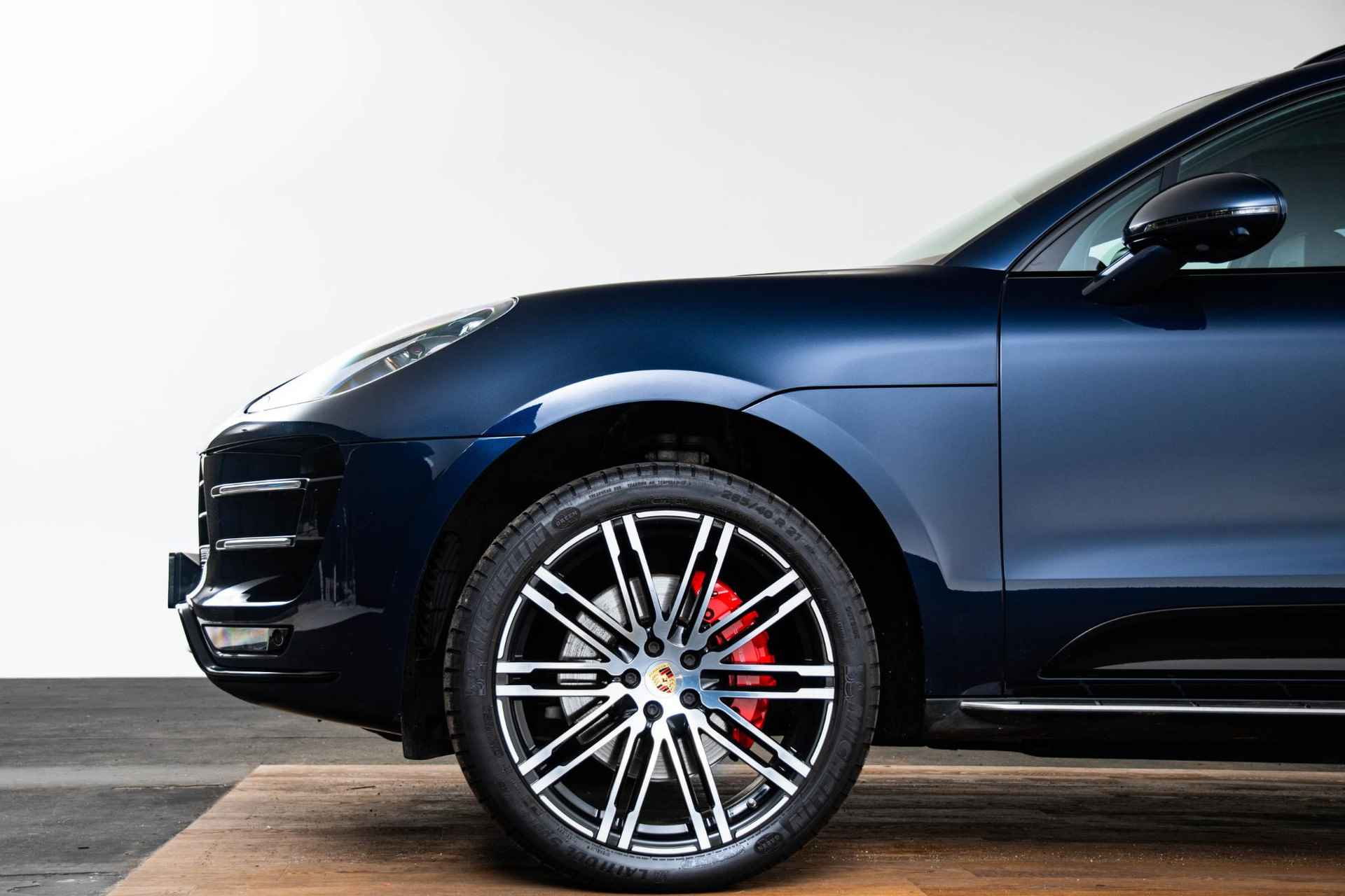 Porsche Macan 3.6 Turbo Trekhaak - Panoramadak - Stuurbekrachtiging Plus - Sport Chrono Pakket - Interieurvoorverwarming - Stoelverwarming voor/achter - Cruise Control - BOSE - Park assistent voor/achter - - 7/70