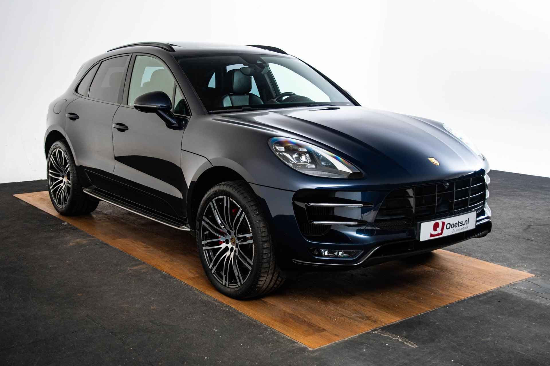 Porsche Macan 3.6 Turbo Trekhaak - Panoramadak - Stuurbekrachtiging Plus - Sport Chrono Pakket - Interieurvoorverwarming - Stoelverwarming voor/achter - Cruise Control - BOSE - Park assistent voor/achter - - 65/70