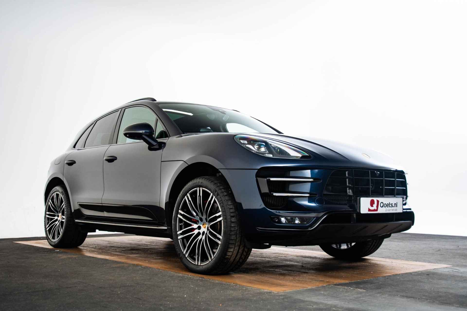 Porsche Macan 3.6 Turbo Trekhaak - Panoramadak - Stuurbekrachtiging Plus - Sport Chrono Pakket - Interieurvoorverwarming - Stoelverwarming voor/achter - Cruise Control - BOSE - Park assistent voor/achter - - 66/70