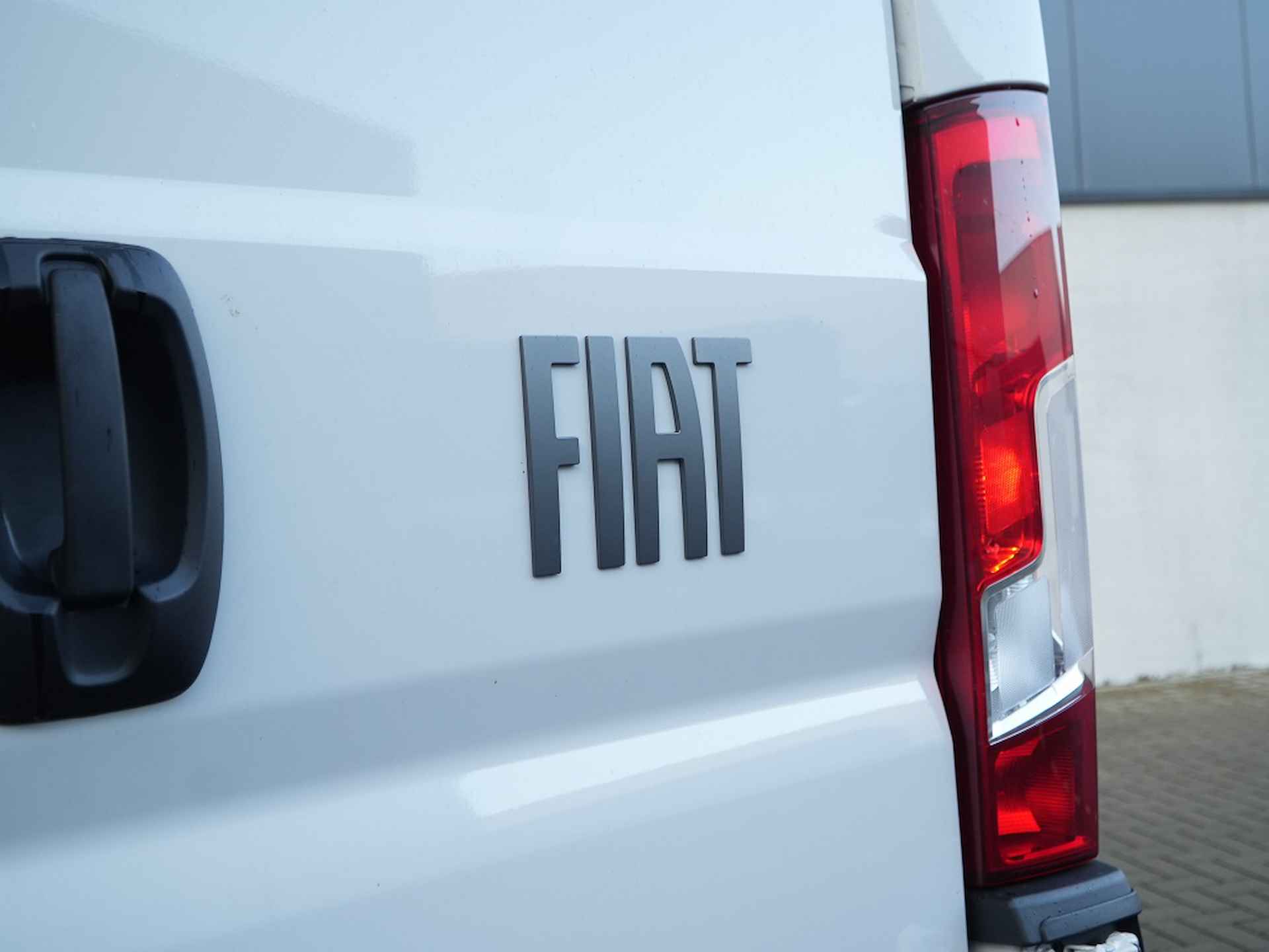 Fiat Ducato  35t 140 PK L3H2 Automaat | Navi | Carplay | Clima | PDC | Cruise - 12/29