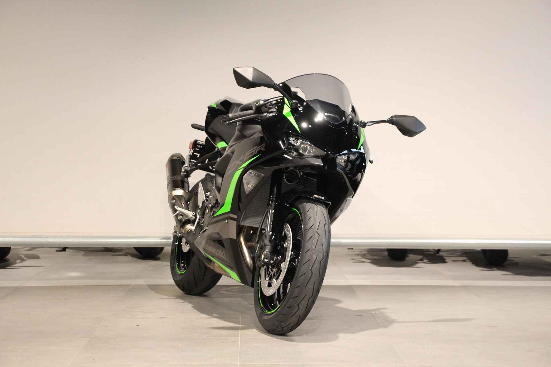 Kawasaki ZX-6 R - 3/17