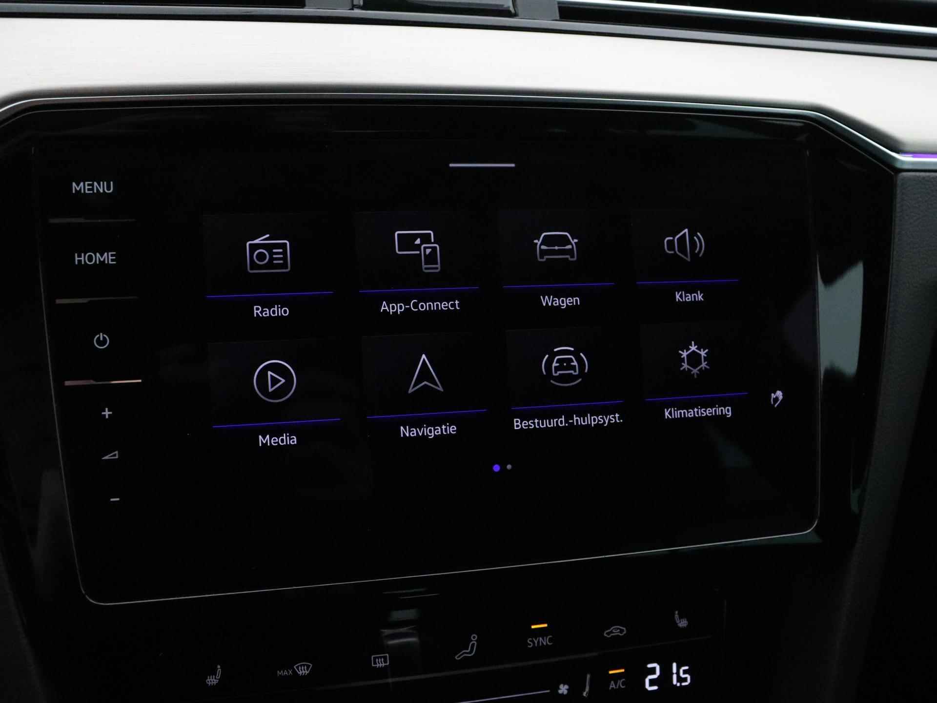 Volkswagen Passat Variant 1.5 TSI R-Line Business + | Pano dak | Navigatie | Apple Carplay | ACC | IQ Light | Keyless | 18"| Stoelverwarming | - 15/22