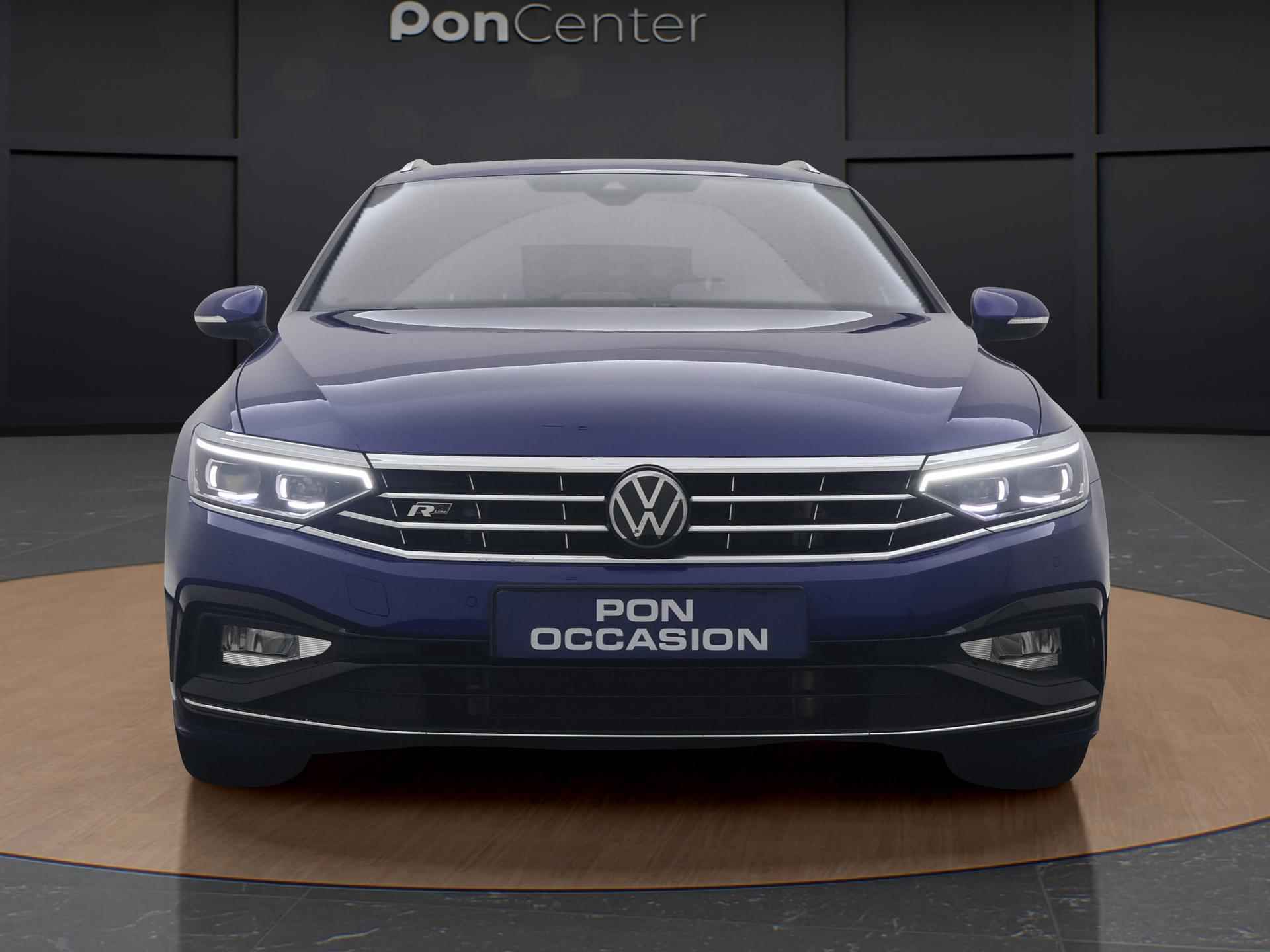 Volkswagen Passat Variant 1.5 TSI R-Line Business + | Pano dak | Navigatie | Apple Carplay | ACC | IQ Light | Keyless | 18"| Stoelverwarming | - 21/22