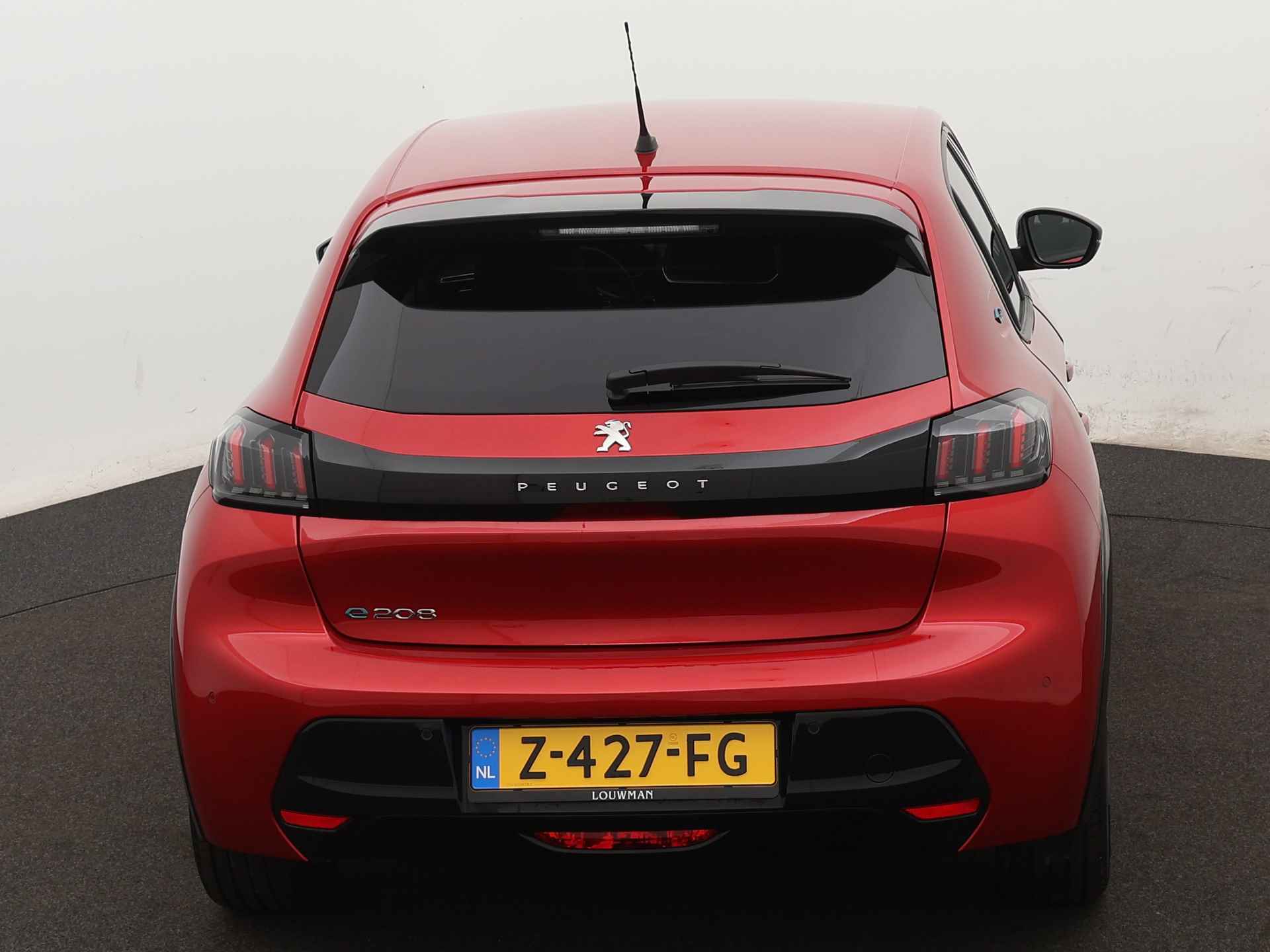 Peugeot e-208 Allure 50 kWh Limited | Navigatie | Parkeerhulp | Climate-en cruise control | Subsidie mogelijk | - 30/43