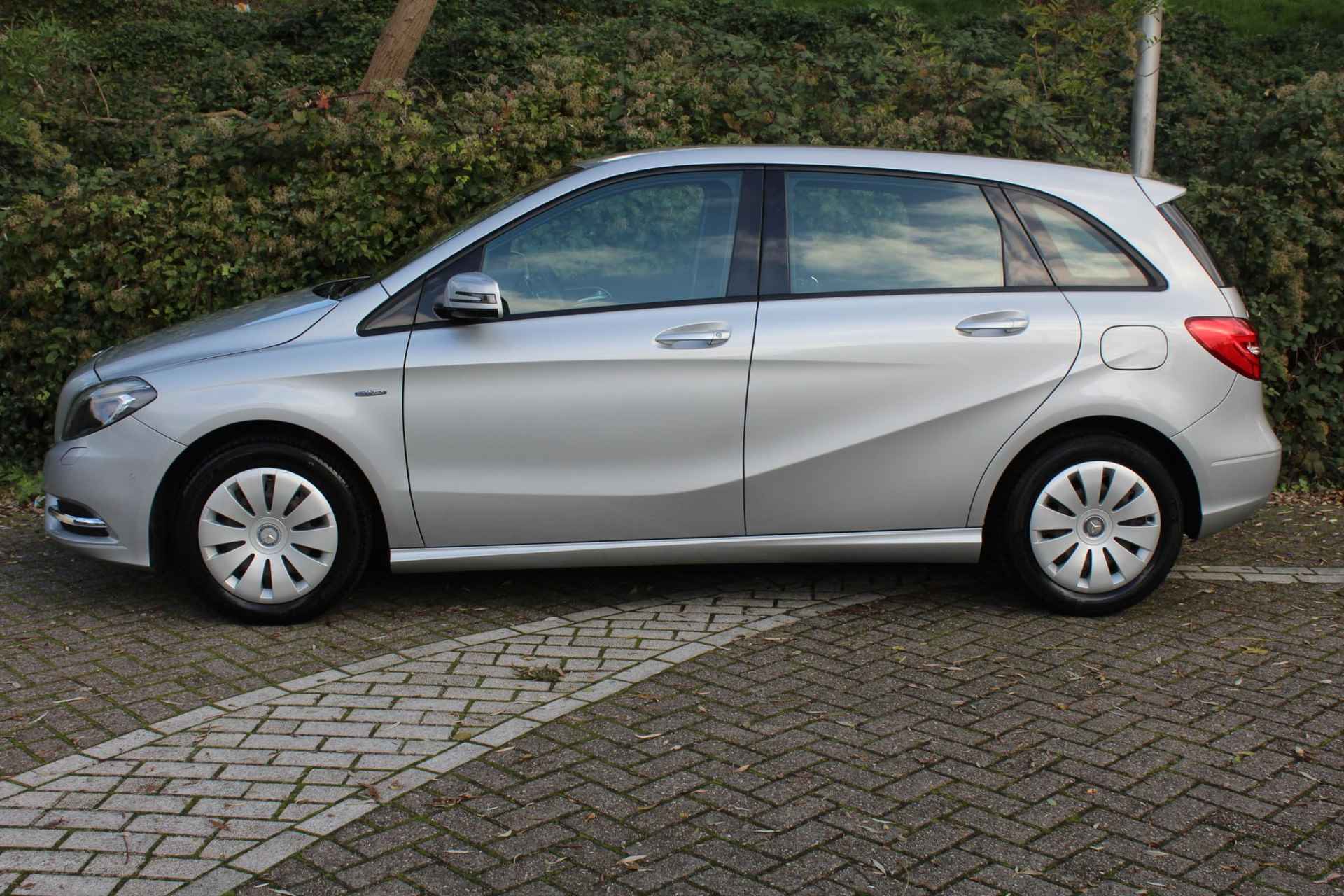 Mercedes-Benz B-klasse 200 Ambition - 2/15