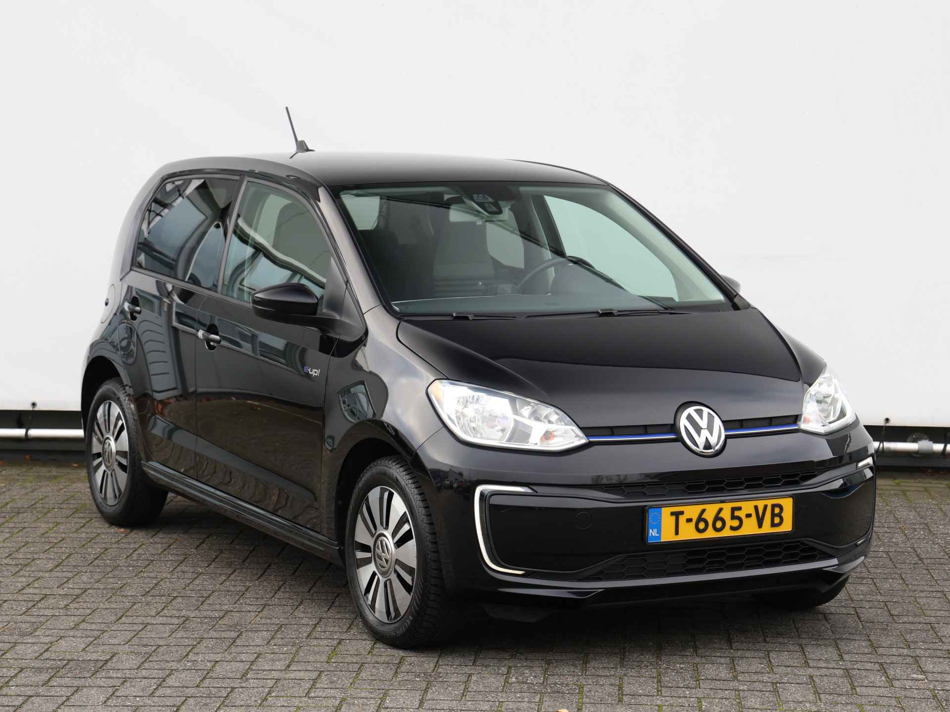 Volkswagen e-Up! Move 82 pk | Cruise control | Camera | Stoelverwarming | Climate control | Snellaadfunctie - 3/38