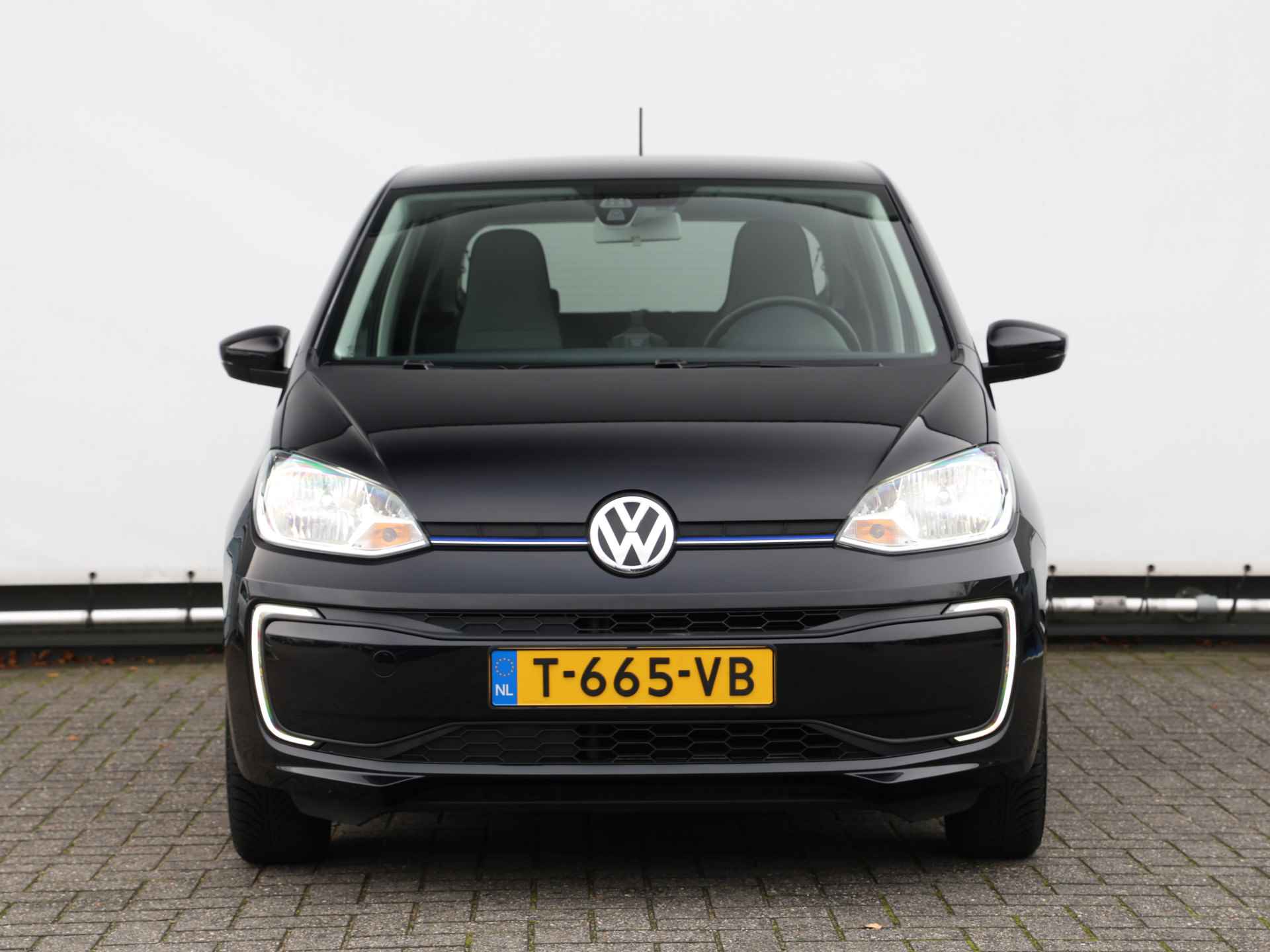 Volkswagen e-Up! Move 82 pk | Cruise control | Camera | Stoelverwarming | Climate control | Snellaadfunctie - 15/38