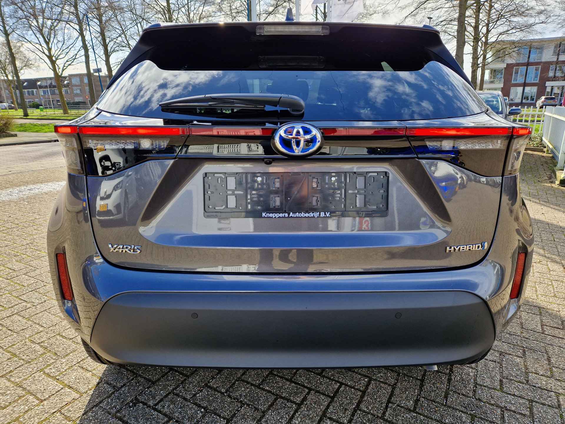 Toyota Yaris Cross 1.5 Hybrid Style Edition Parkeersensoren V+A, Dodehoeksensor, Navigatie , All-in Rijklaarprijs - 17/32