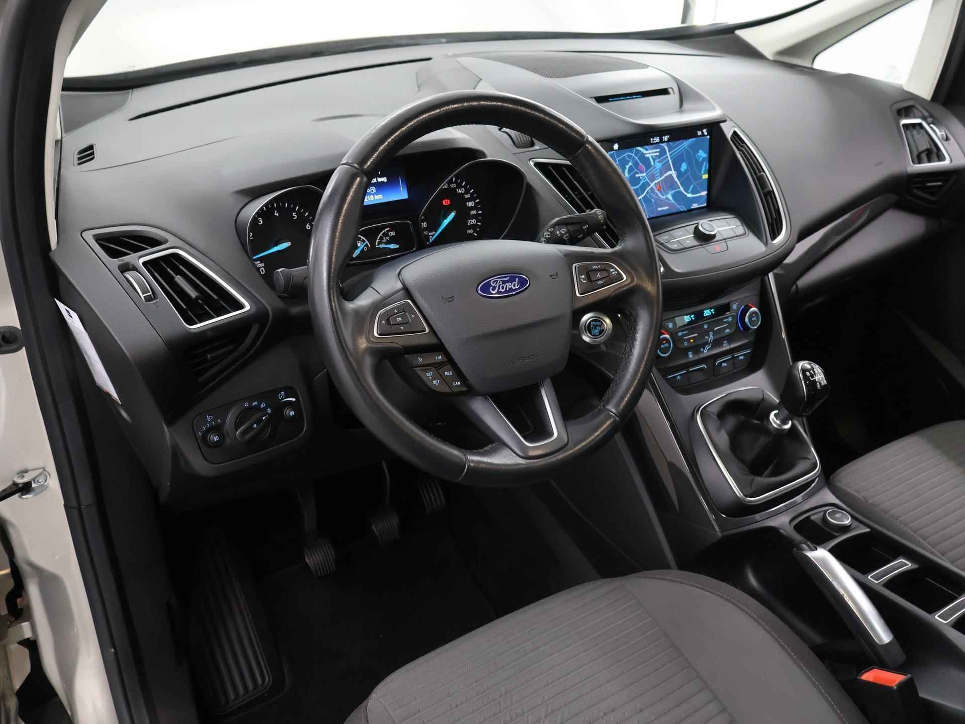 Ford C-Max 1.0 Titanium | Navigatie | Achteruitrijcamera | Parkeersensoren | Climate control | Cruise control | Trekhaak | Carplay - 8/41