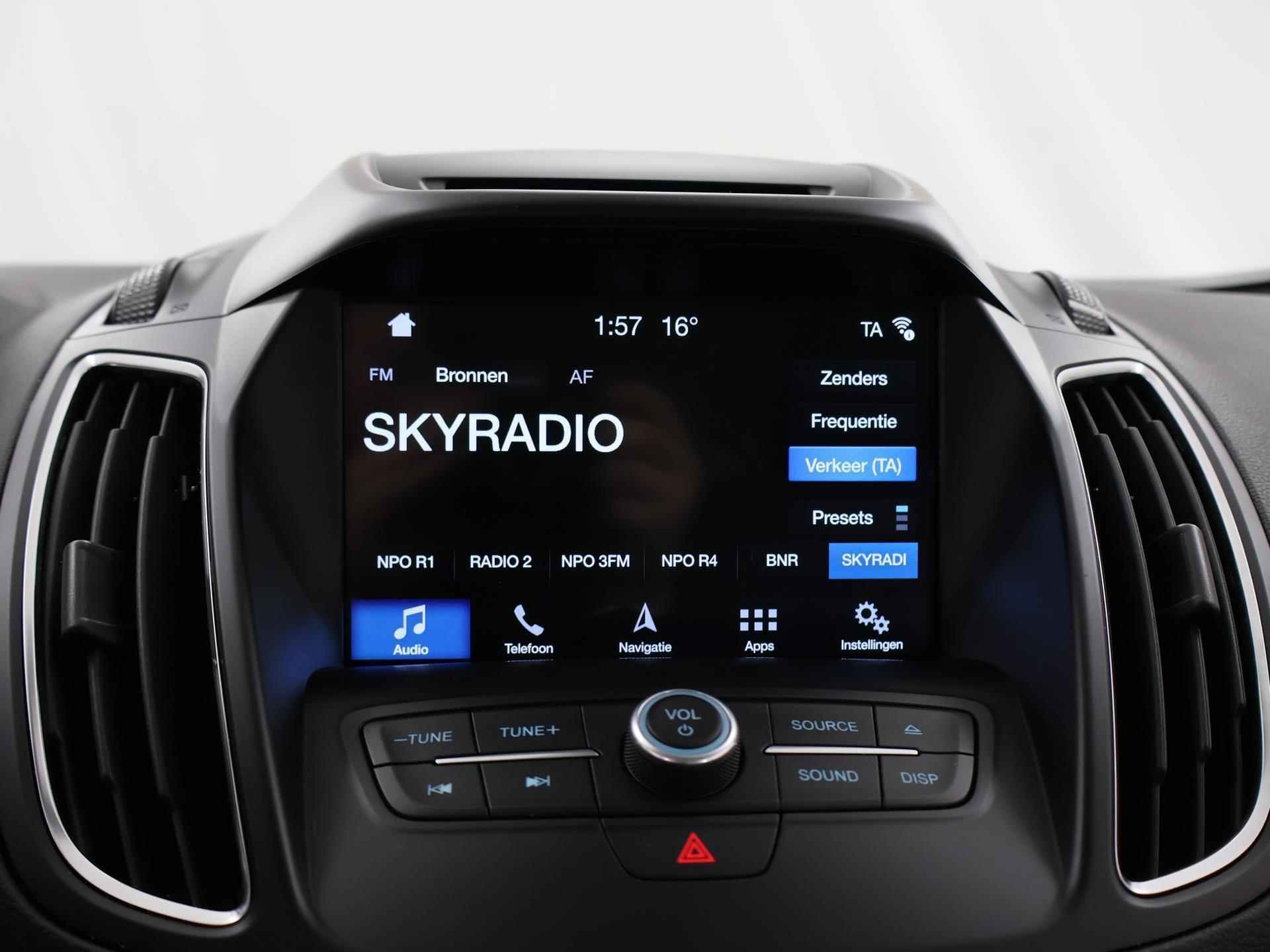 Ford C-Max 1.0 Titanium | Navigatie | Achteruitrijcamera | Parkeersensoren | Climate control | Cruise control | Trekhaak | Carplay - 16/41