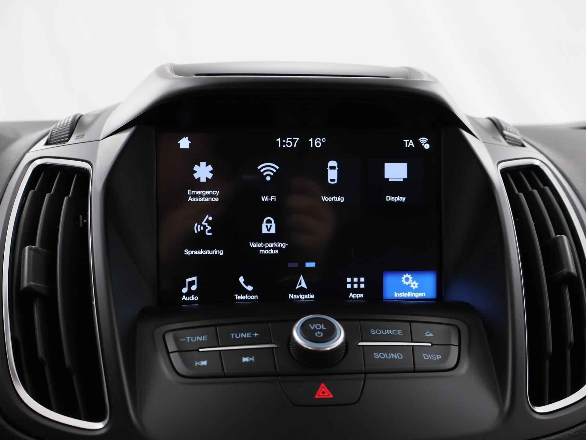Ford C-Max 1.0 Titanium | Navigatie | Achteruitrijcamera | Parkeersensoren | Climate control | Cruise control | Trekhaak | Carplay - 21/41