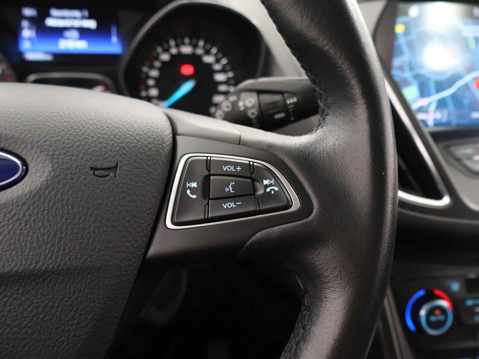 Ford C-Max 1.0 Titanium | Navigatie | Achteruitrijcamera | Parkeersensoren | Climate control | Cruise control | Trekhaak | Carplay - 28/41