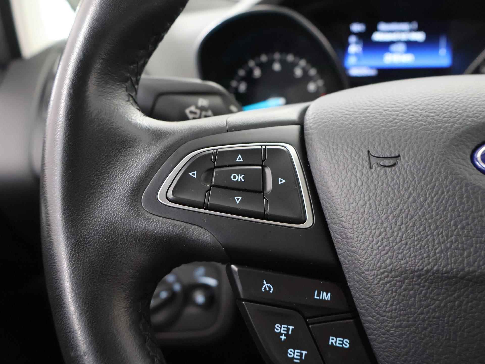 Ford C-Max 1.0 Titanium | Navigatie | Achteruitrijcamera | Parkeersensoren | Climate control | Cruise control | Trekhaak | Carplay - 31/41