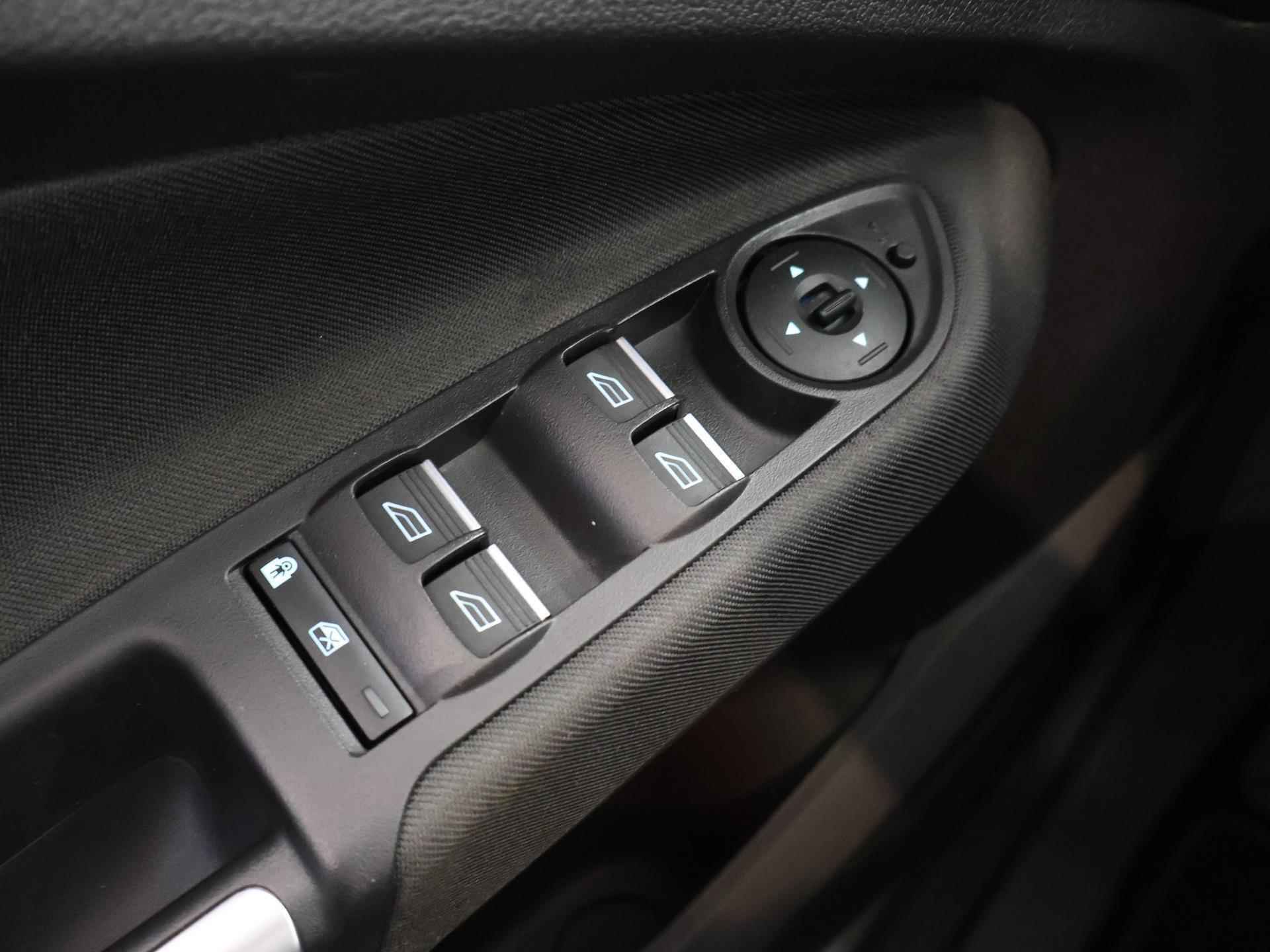 Ford C-Max 1.0 Titanium | Navigatie | Achteruitrijcamera | Parkeersensoren | Climate control | Cruise control | Trekhaak | Carplay - 35/41