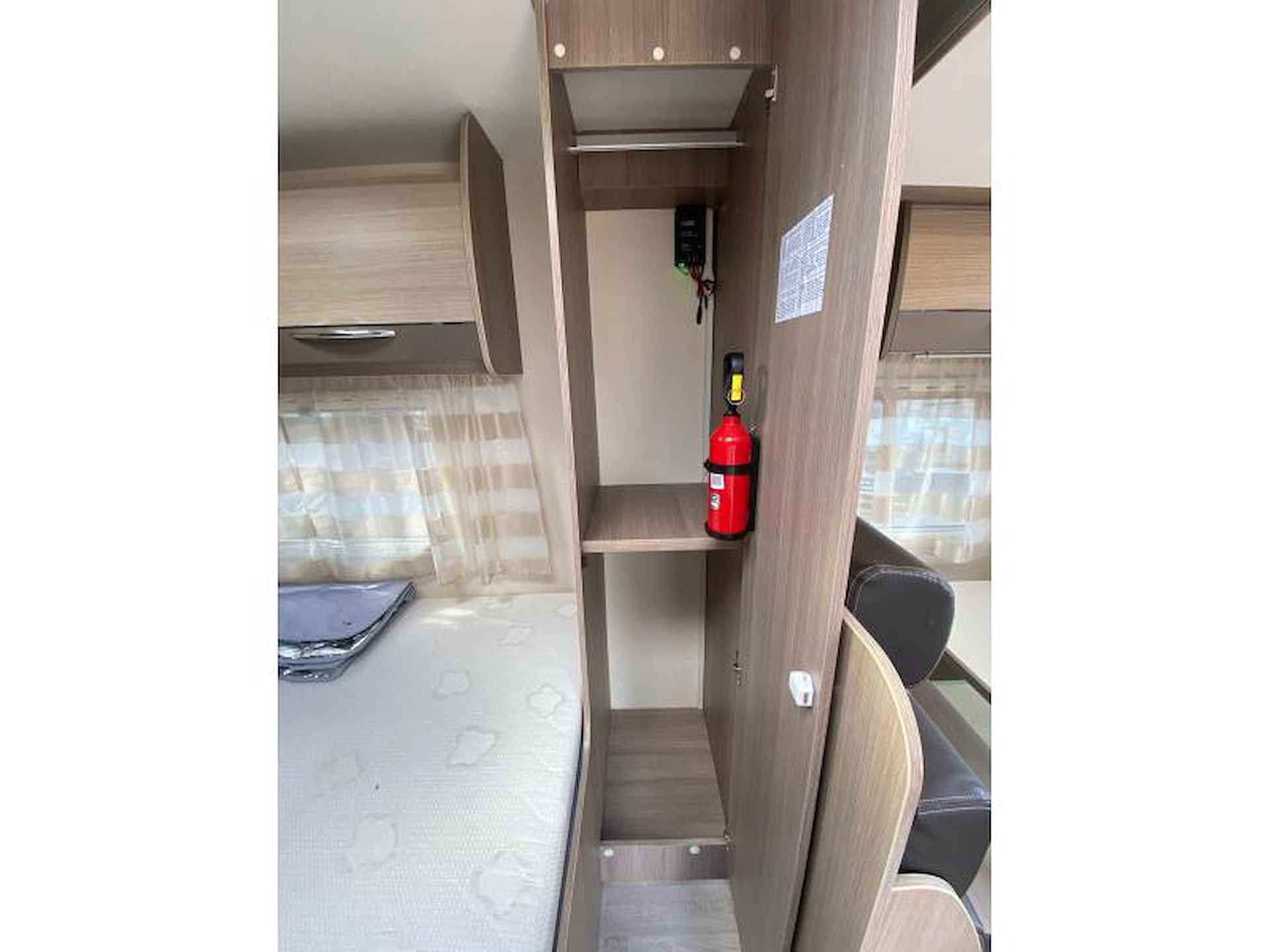 Chausson Flash 515 Fransbed en Hefbed 2016 - 18/21