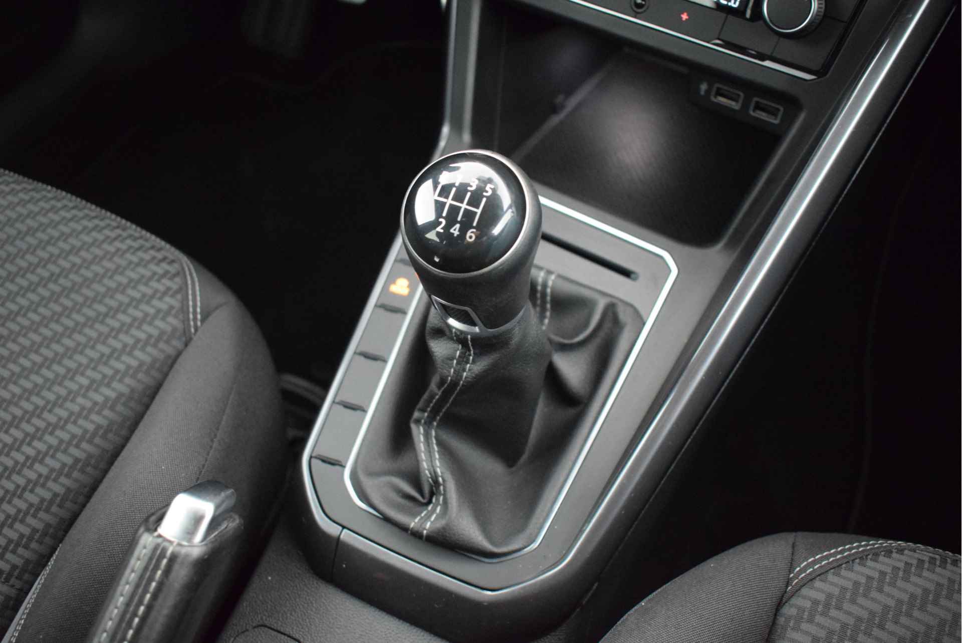 Volkswagen Polo 1.0 TSI 116pk H6 2x R-Line Trekhaak Camera Virtual Cockpit Beats Led Navigatie - 31/45