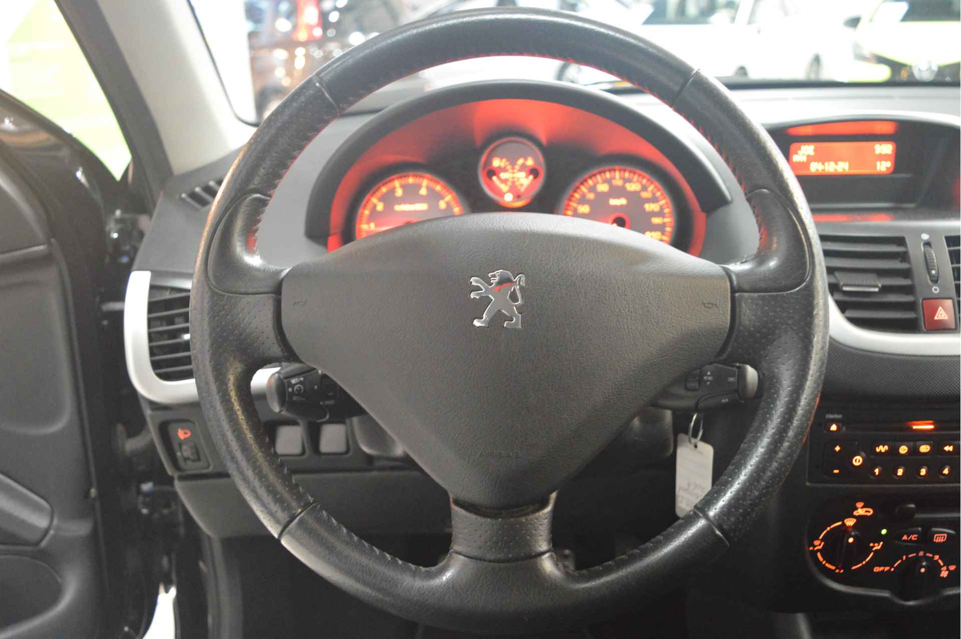 Peugeot 206+ 1.4 Urban Move // 118.000 km // AIRCO // CRUISE CONTROLE // - 17/22