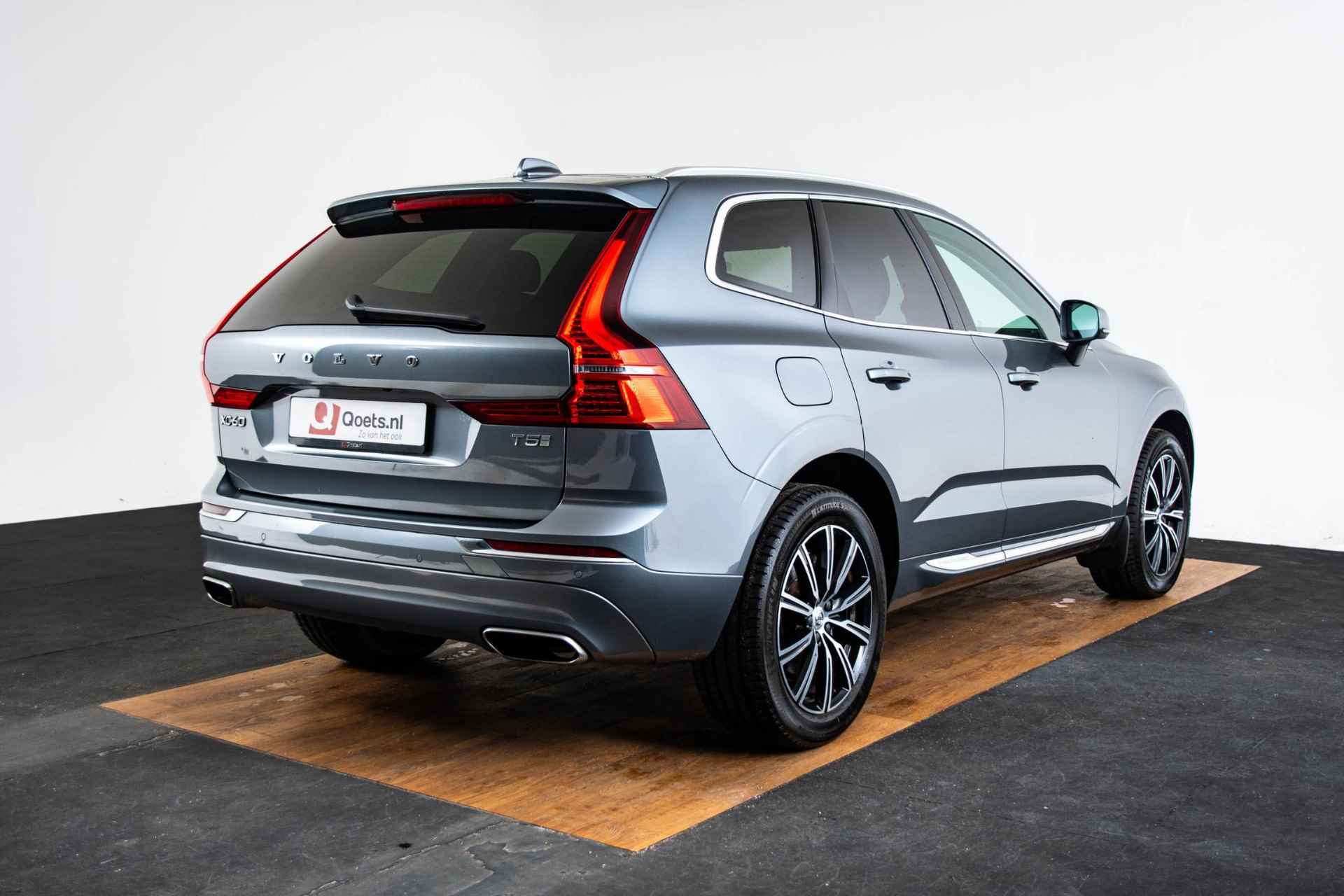 Volvo XC60 2.0 T5 Inscription Getint glas - Verwarmbare stuurwiel - Verwarmbare stoelen achter - Verwarmbare Ruitenwissers - Park Assist achter - Sensus Navigatie - High Beam koplampen - Smarthphone integratie - - 2/63