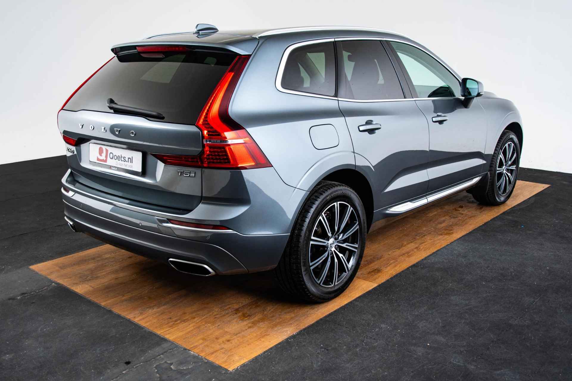 Volvo XC60 2.0 T5 Inscription Getint glas - Verwarmbare stuurwiel - Verwarmbare stoelen achter - Verwarmbare Ruitenwissers - Park Assist achter - Sensus Navigatie - High Beam koplampen - Smarthphone integratie - - 11/63