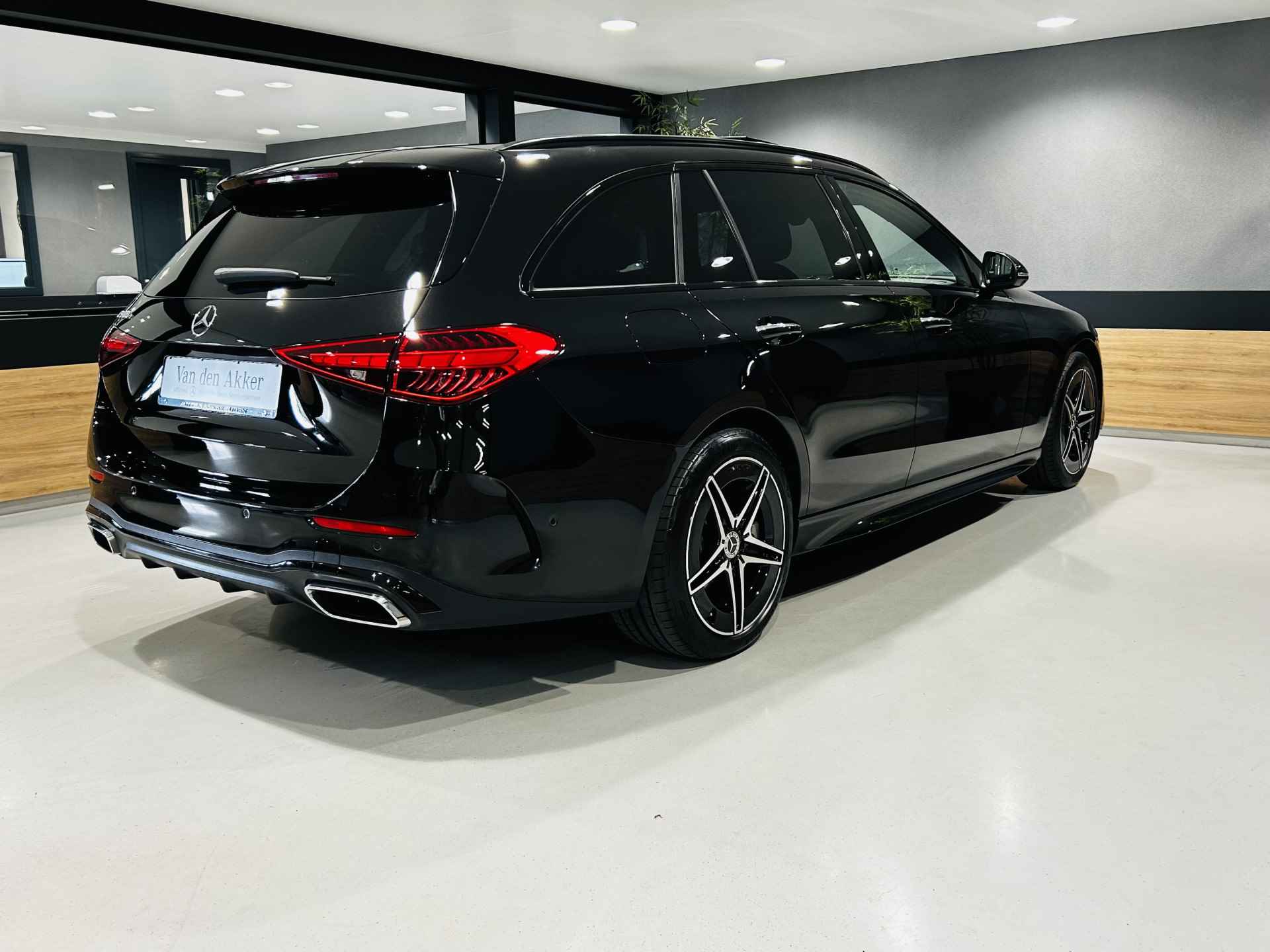 Mercedes-Benz C-Klasse Estate 300e AMG // Panoramadak // 360 Camera // Memory Stoelen // Headup display // Nightpakket // Alarm // Digital Light - 6/45