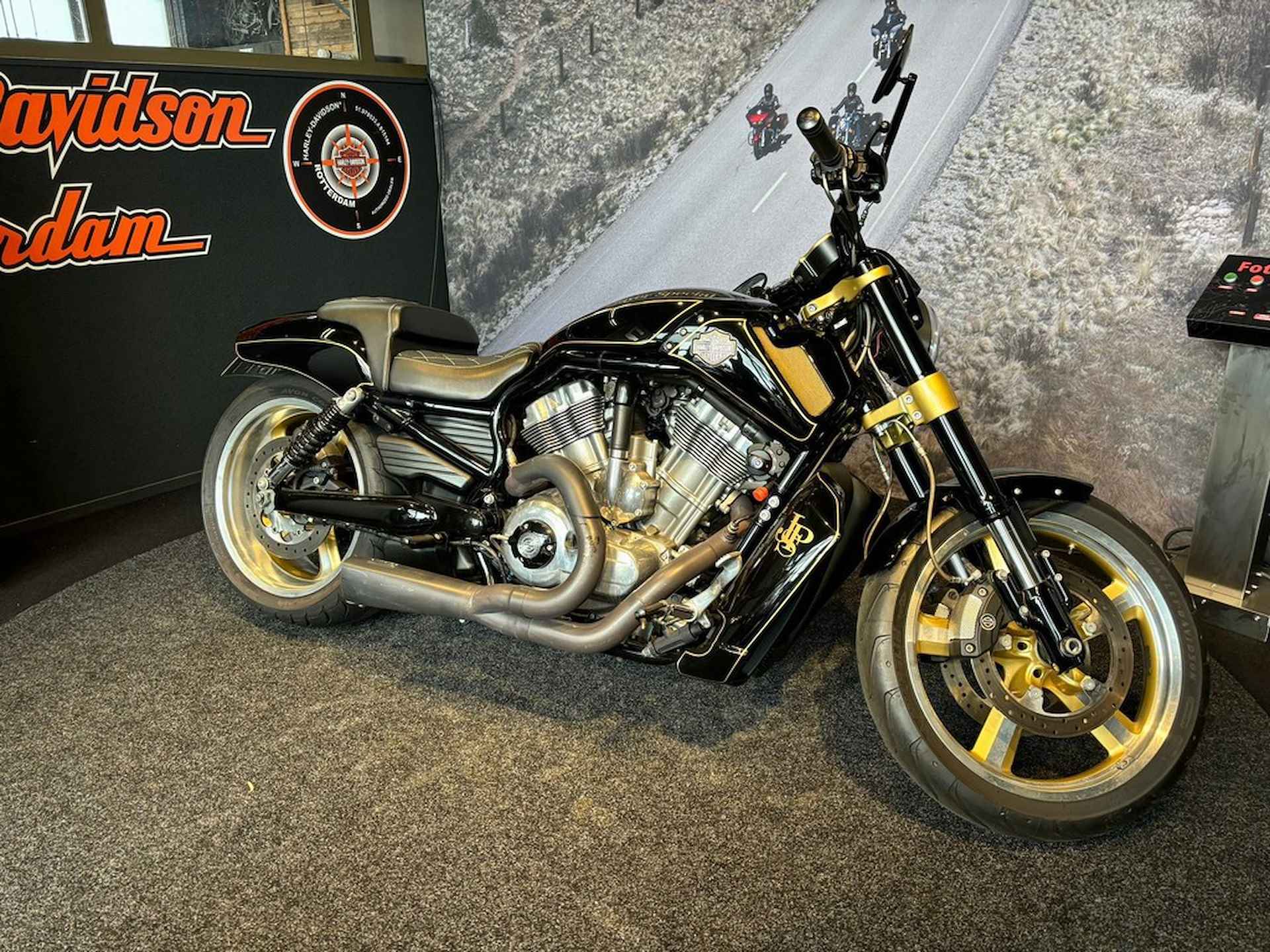 Harley-Davidson VRSCF V-Rod Muscle - 3/13