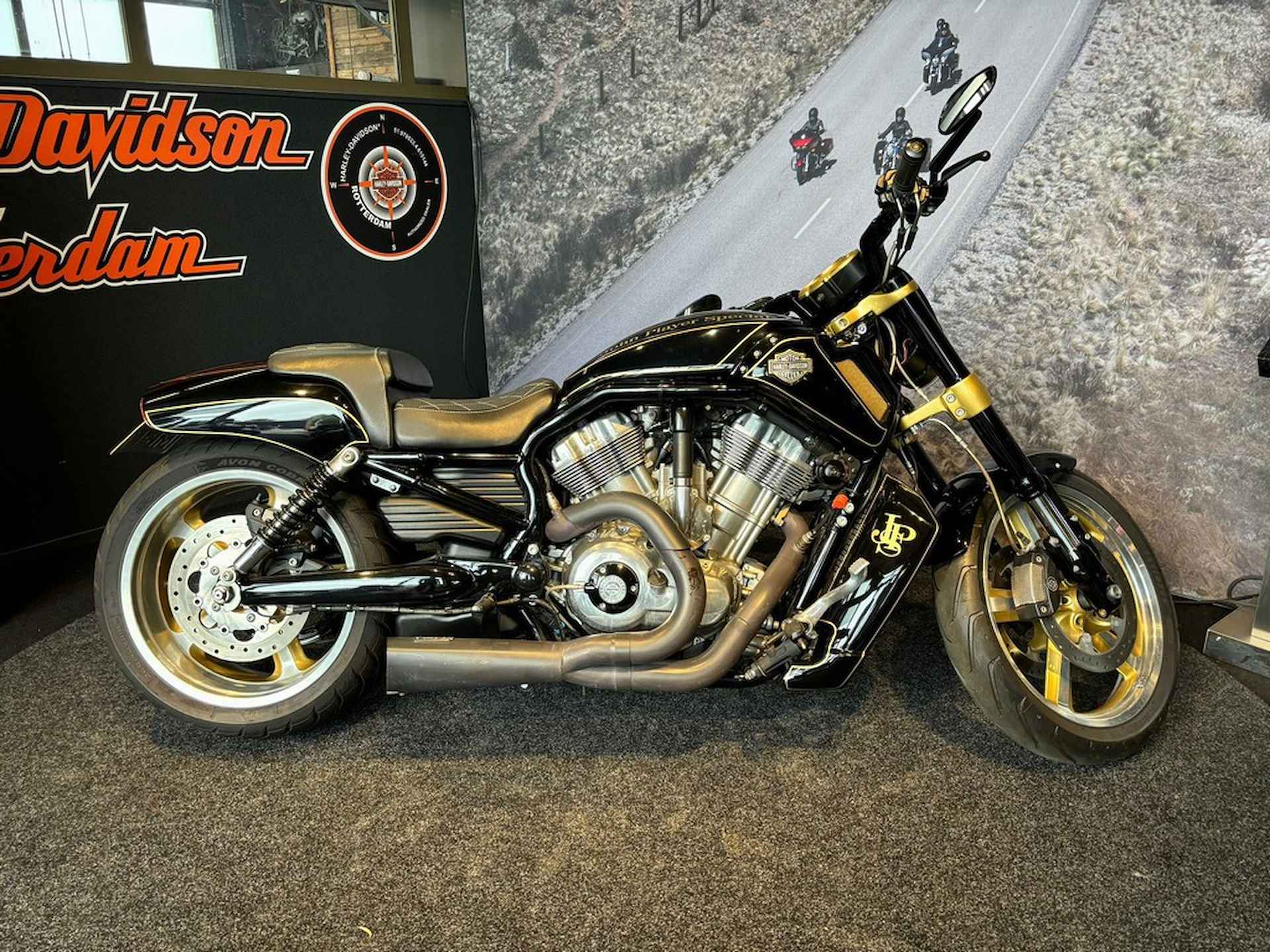 Harley-Davidson VRSCF V-Rod Muscle - 2/13